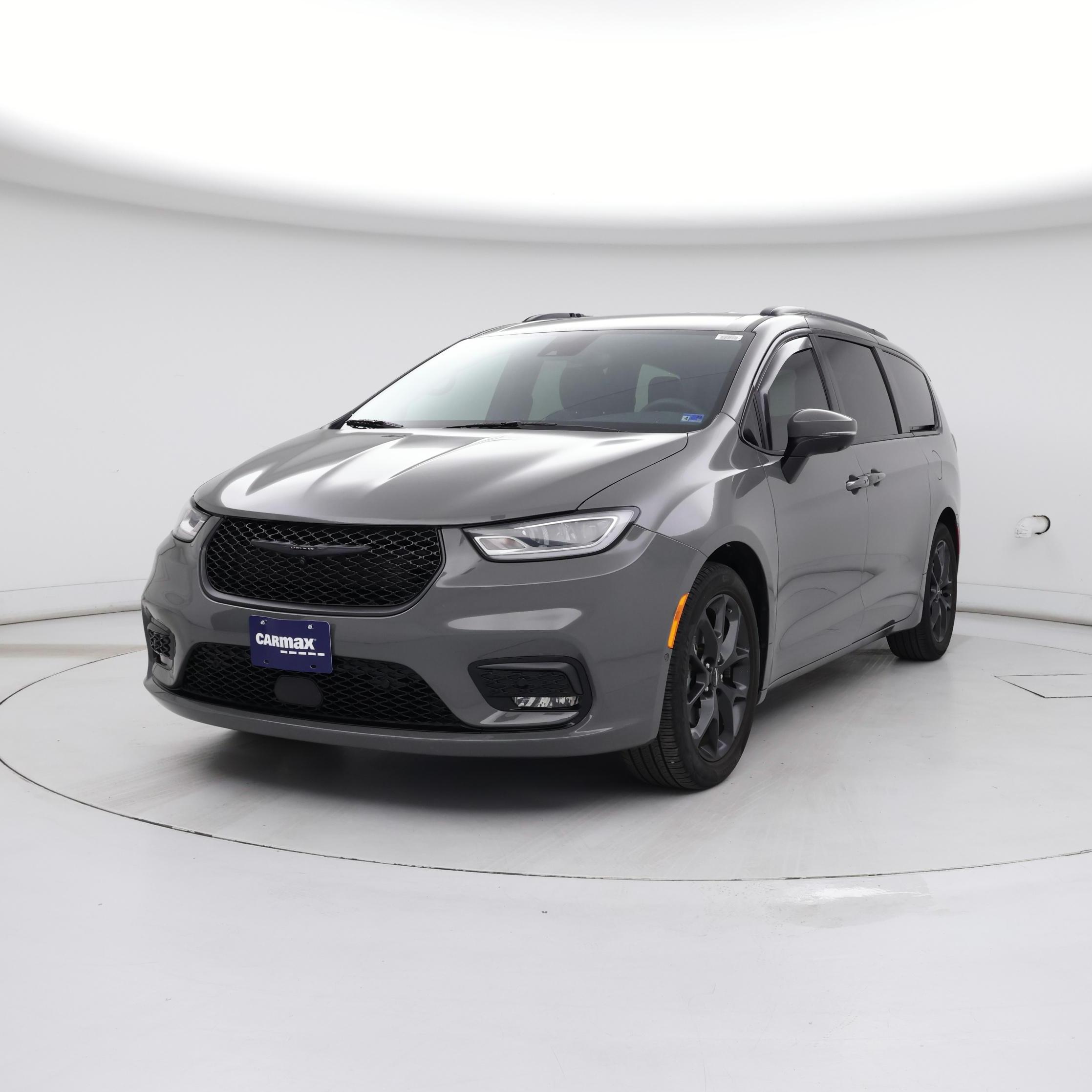 Thumbnail: 2023 Chrysler Pacifica - 4