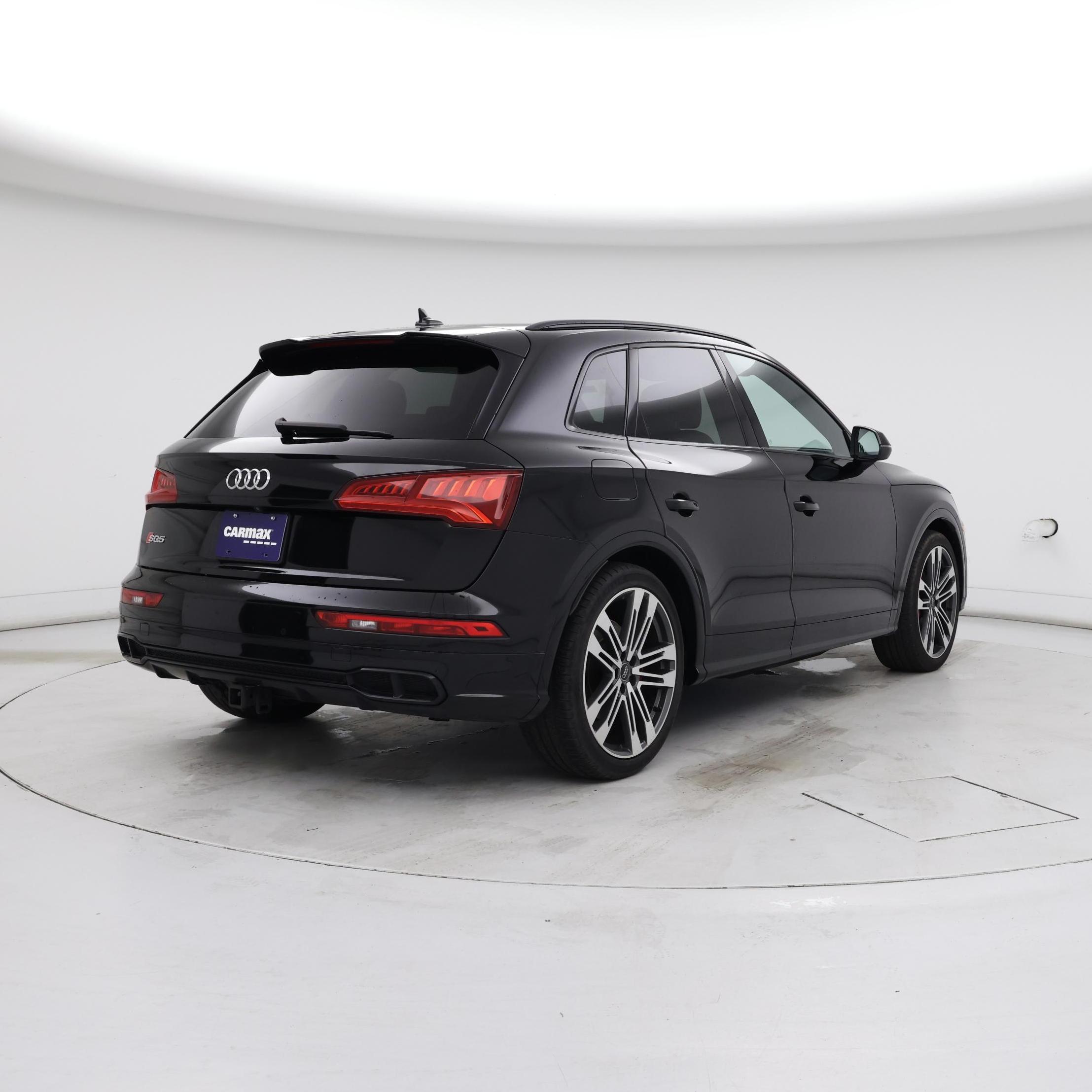 Thumbnail: 2020 Audi SQ5 - 8