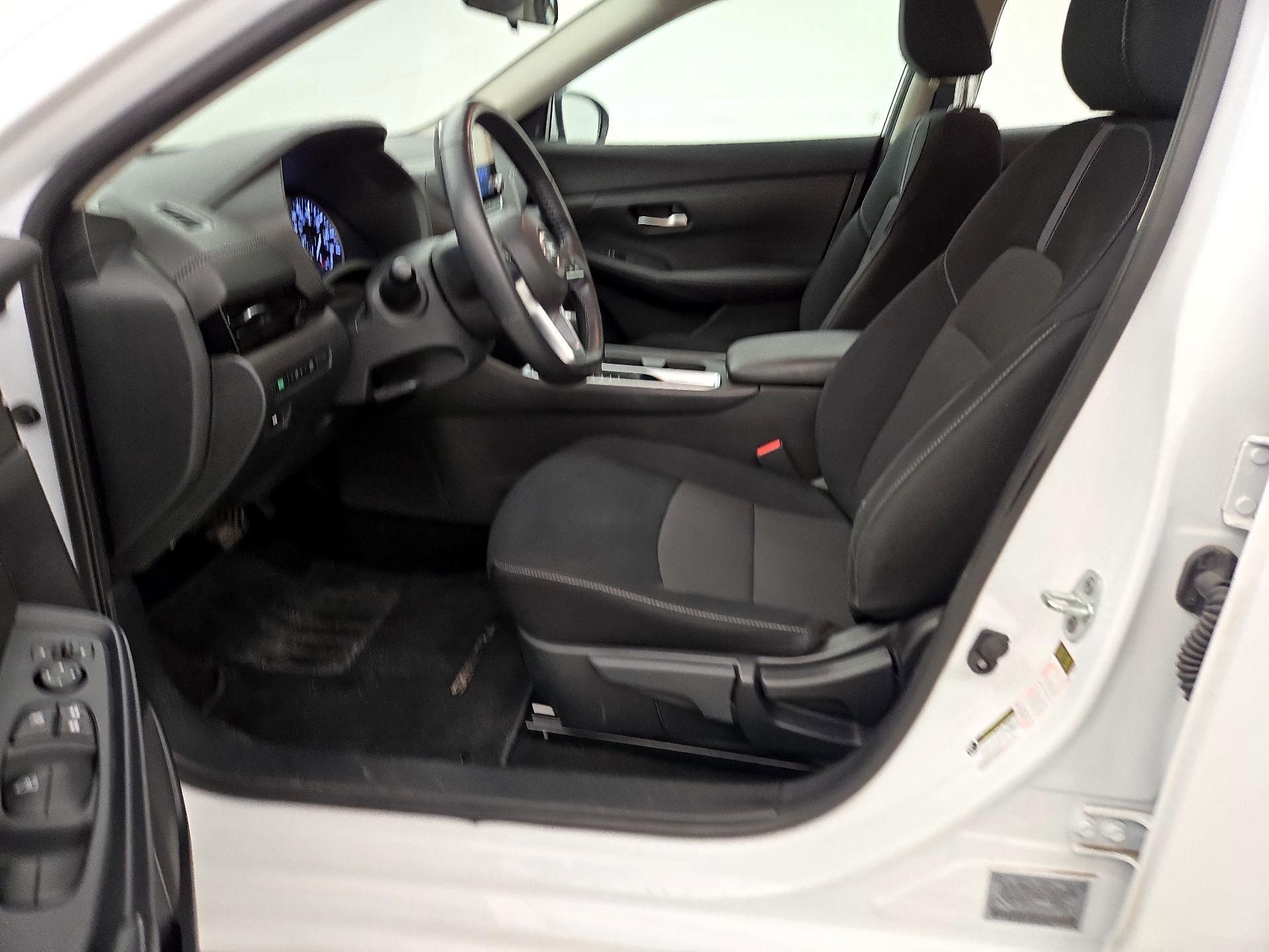 Thumbnail: 2023 Nissan Sentra - 11