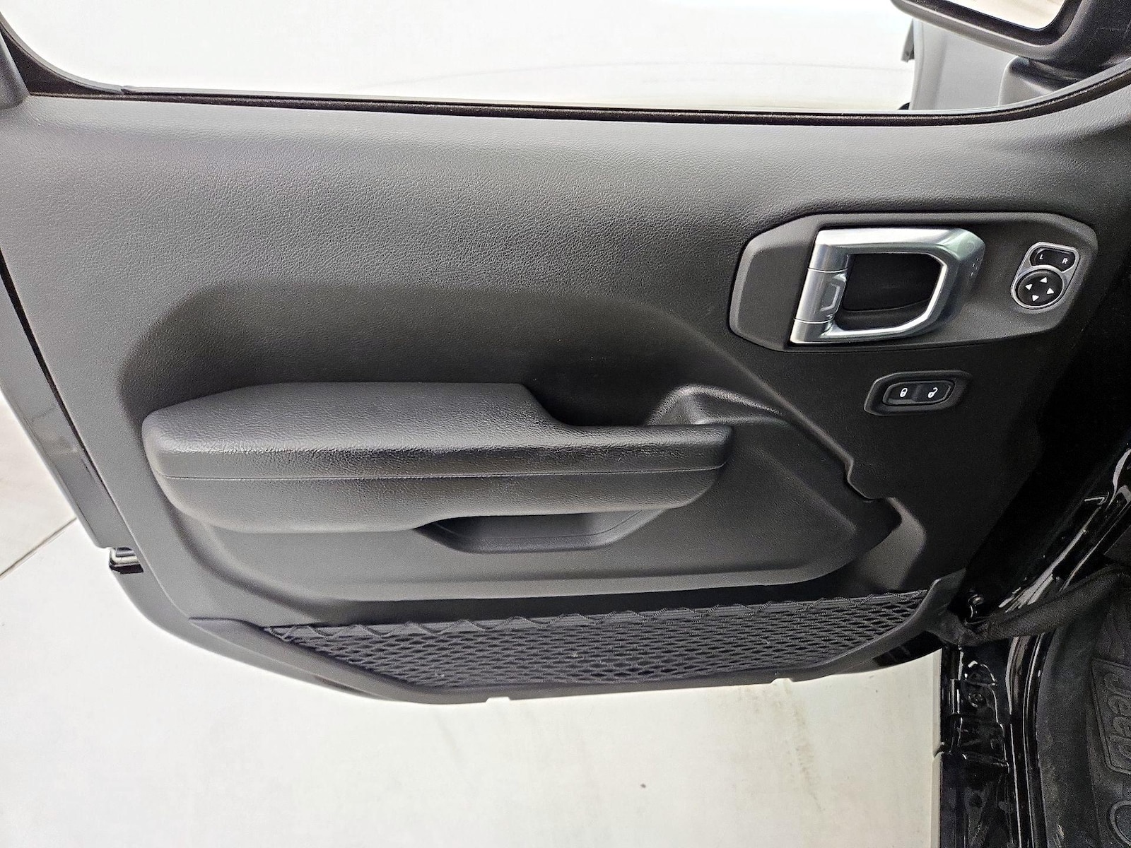 2024 Jeep Wrangler 4xe Willys 4XE - Photo 13