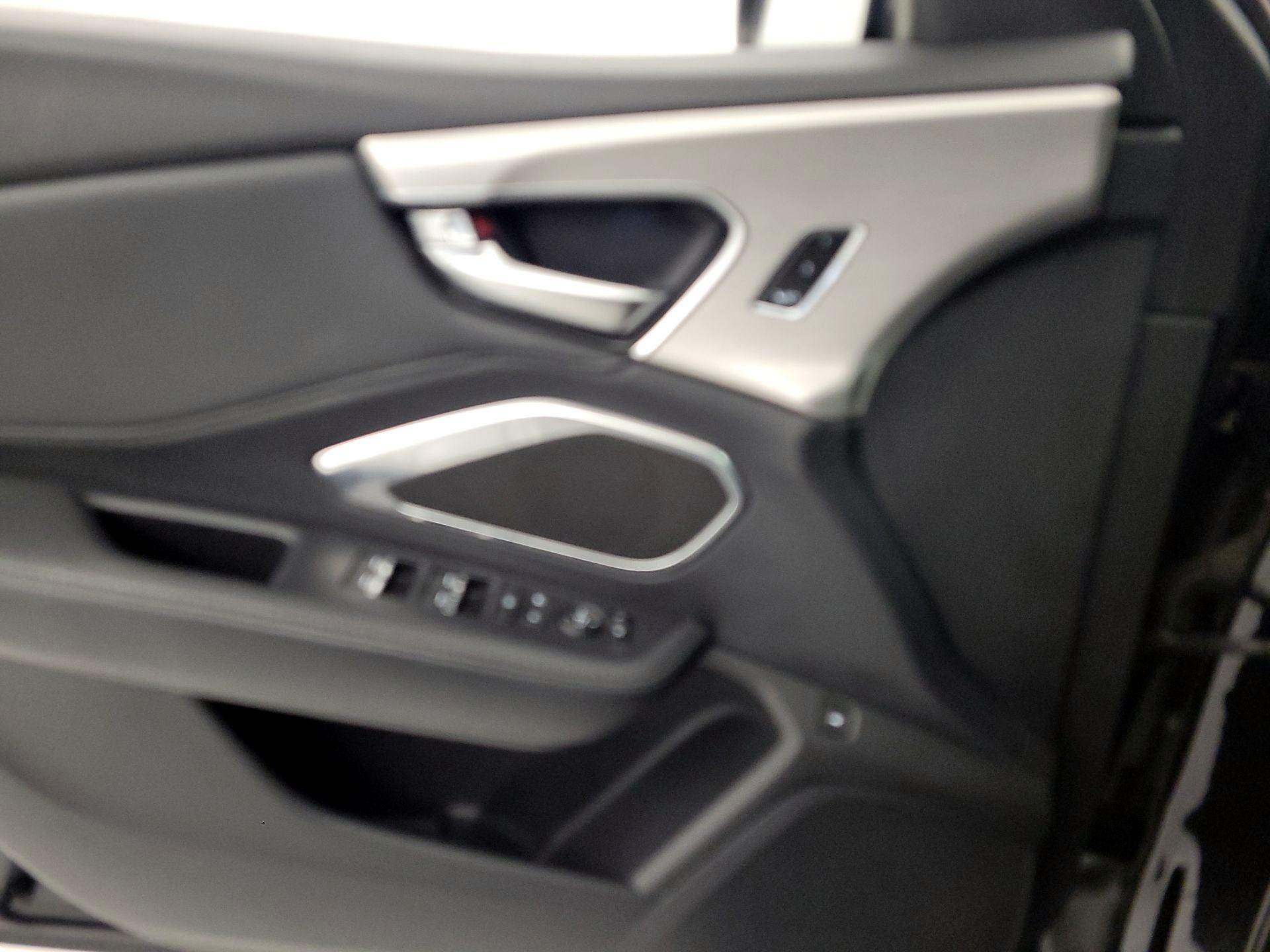 Thumbnail: 2021 Acura RDX - 12