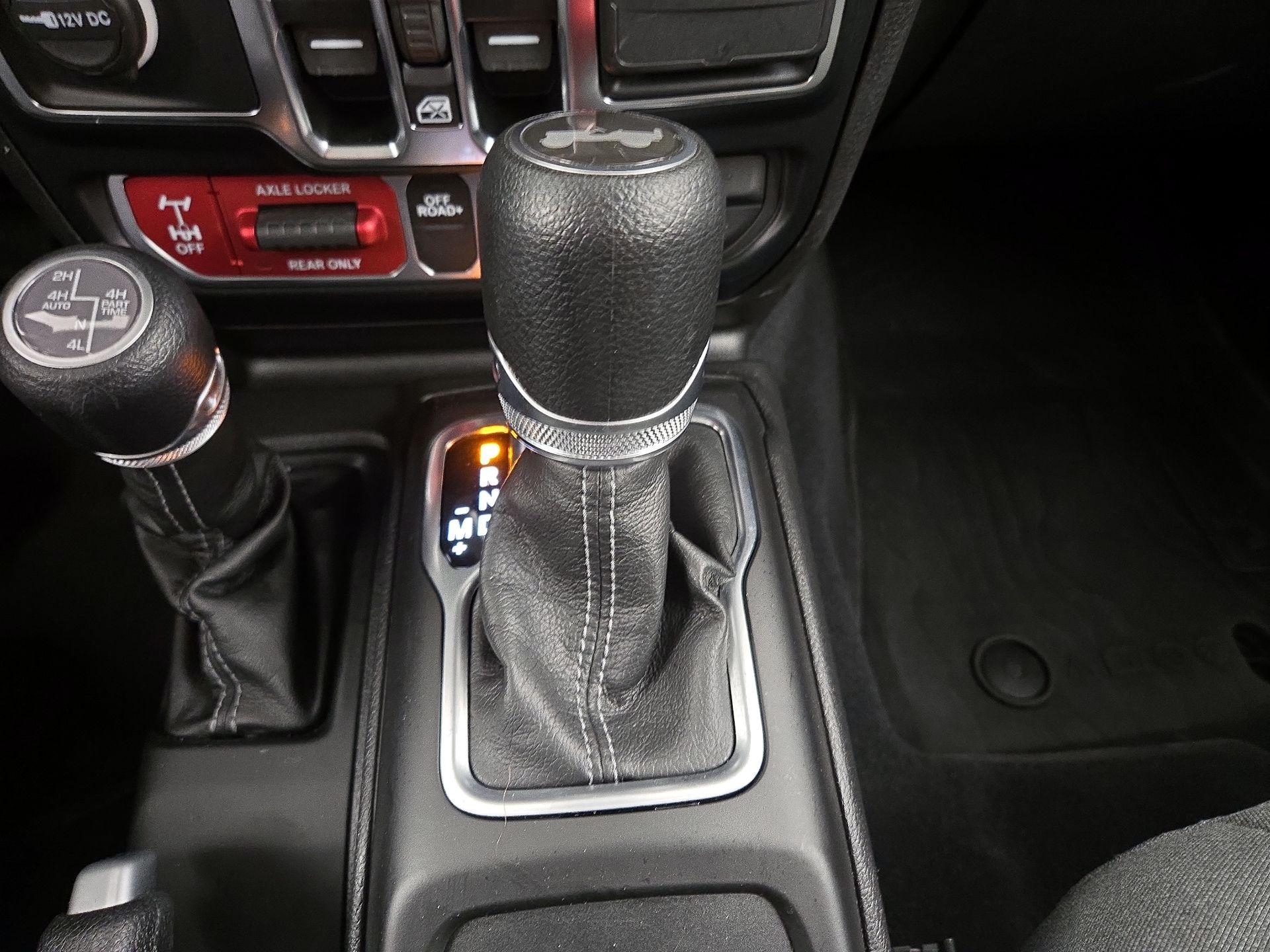 Thumbnail: 2024 Jeep Wrangler - 17