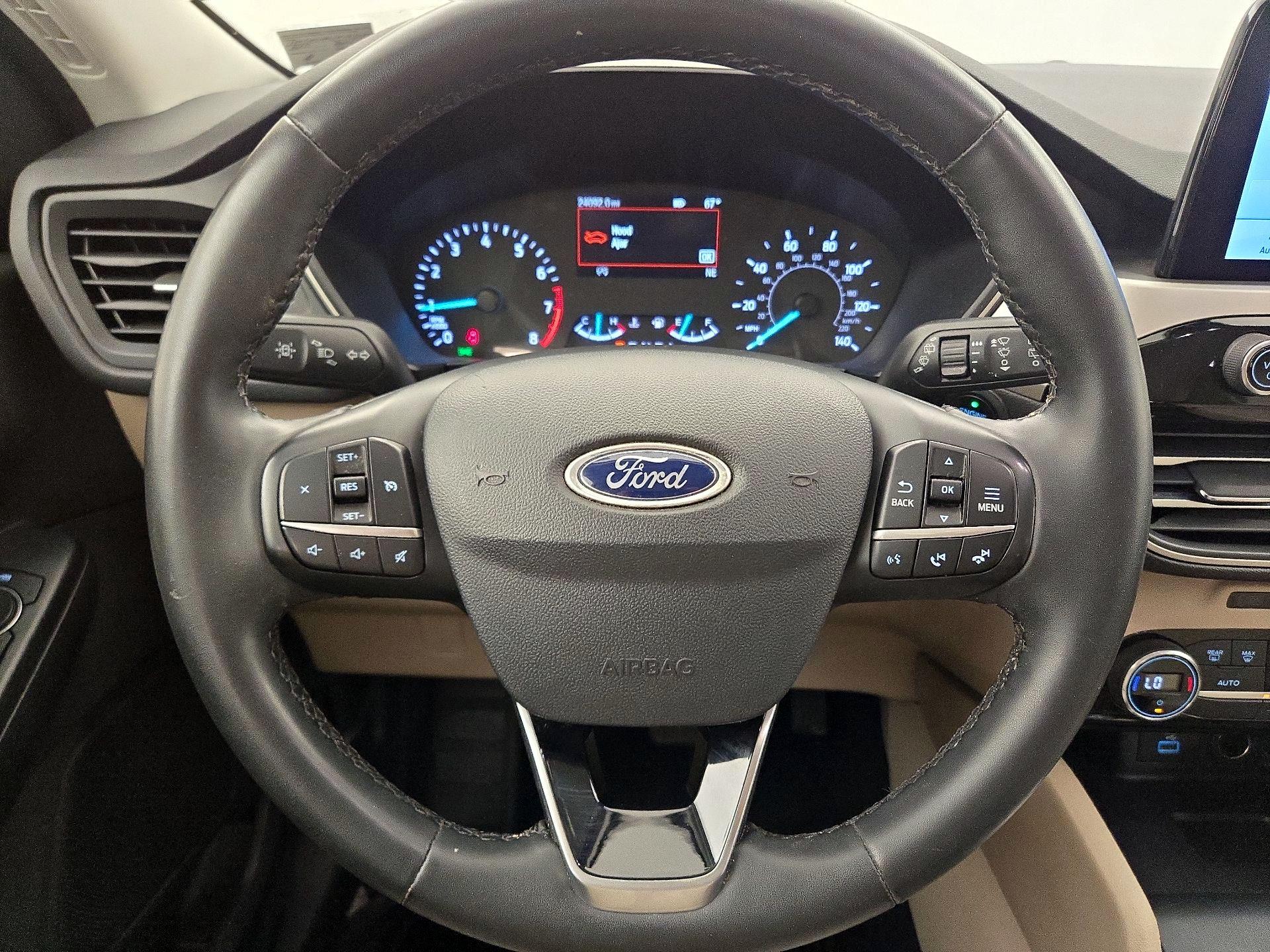 Thumbnail: 2021 Ford Escape - 10