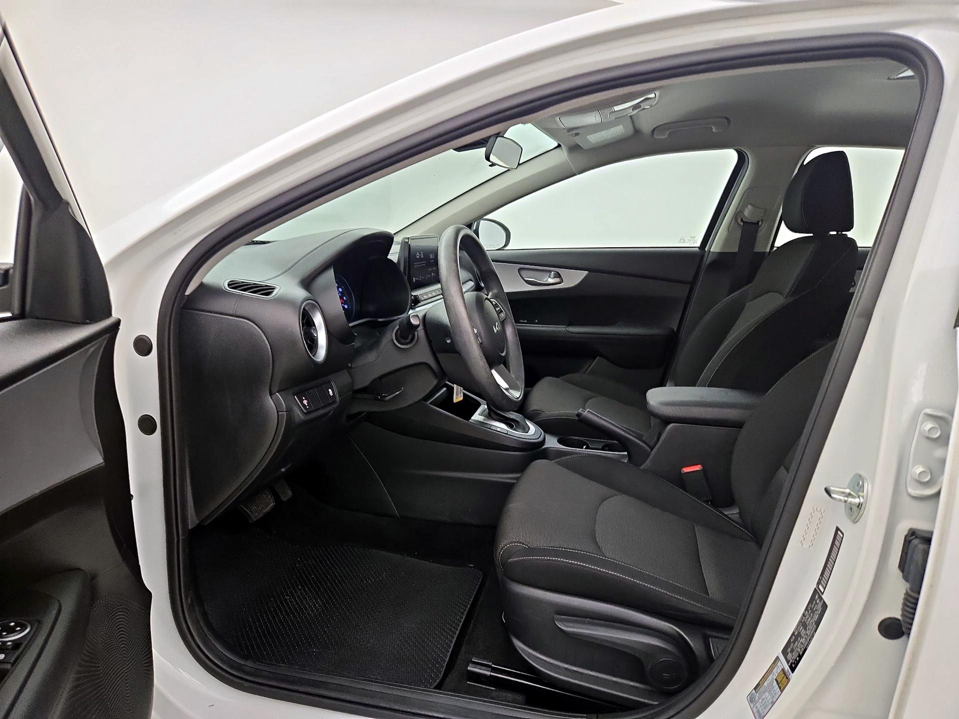 Thumbnail: 2023 Kia Forte - 11