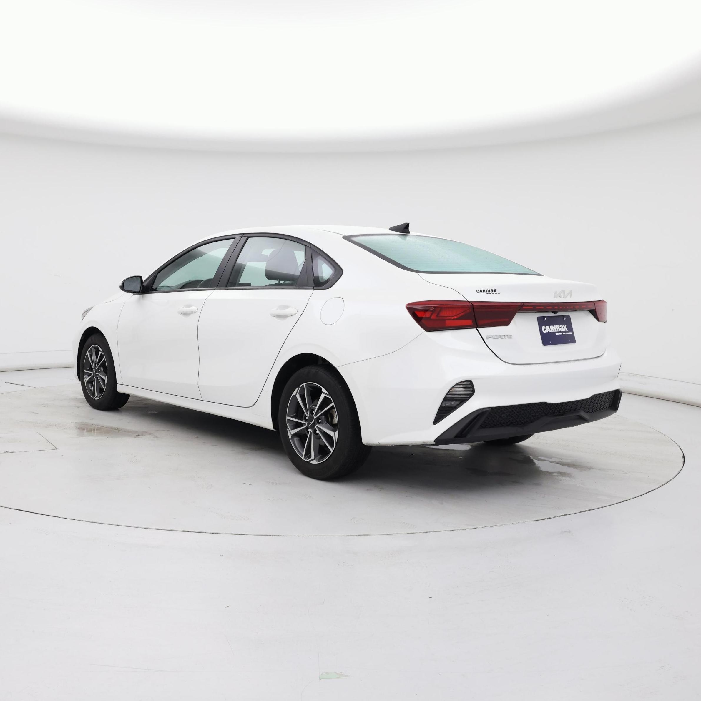 Thumbnail: 2023 Kia Forte - 2