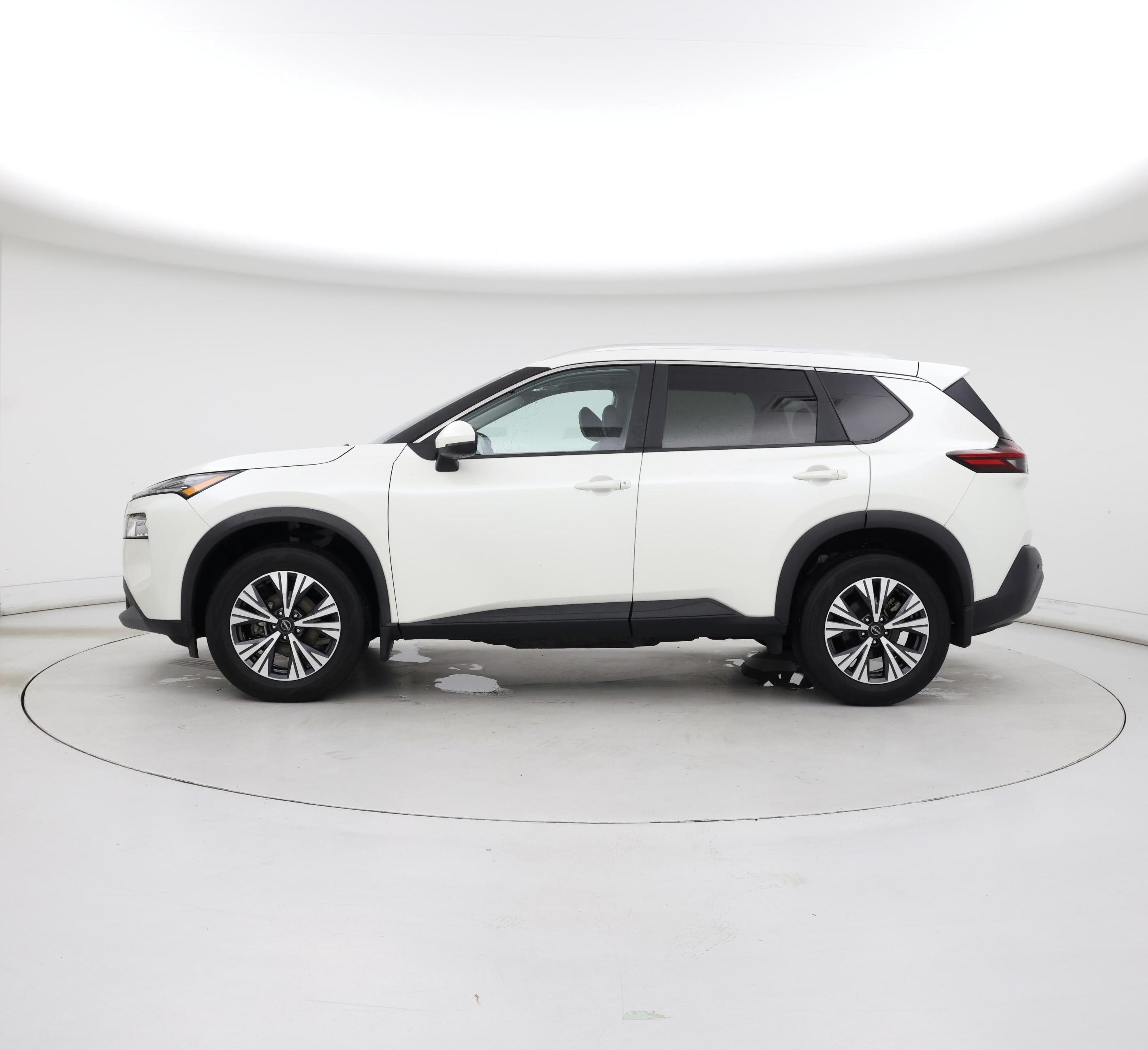 Thumbnail: 2023 Nissan Rogue - 3