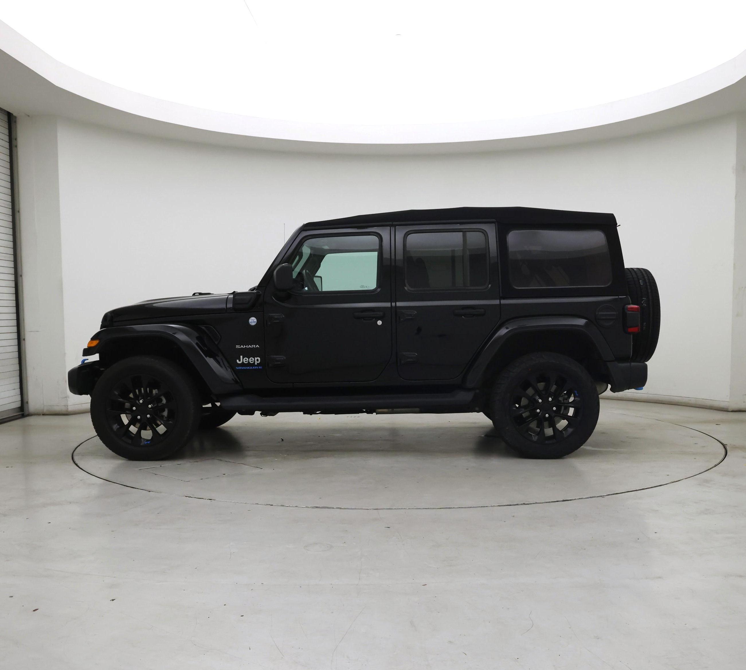 Thumbnail: 2023 Jeep Wrangler - 3