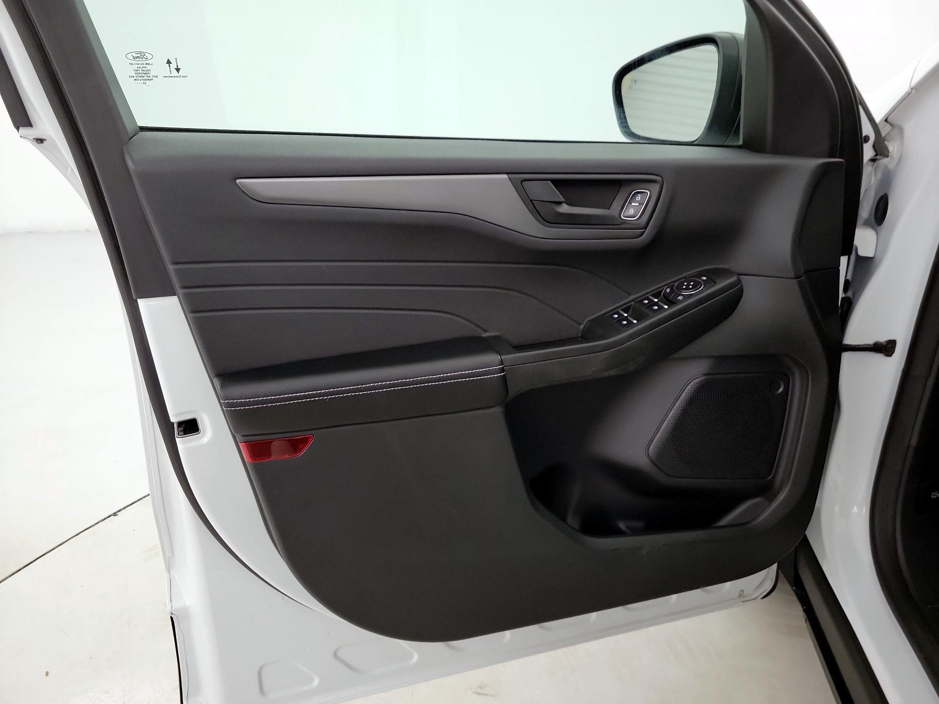 Thumbnail: 2023 Ford Escape - 12