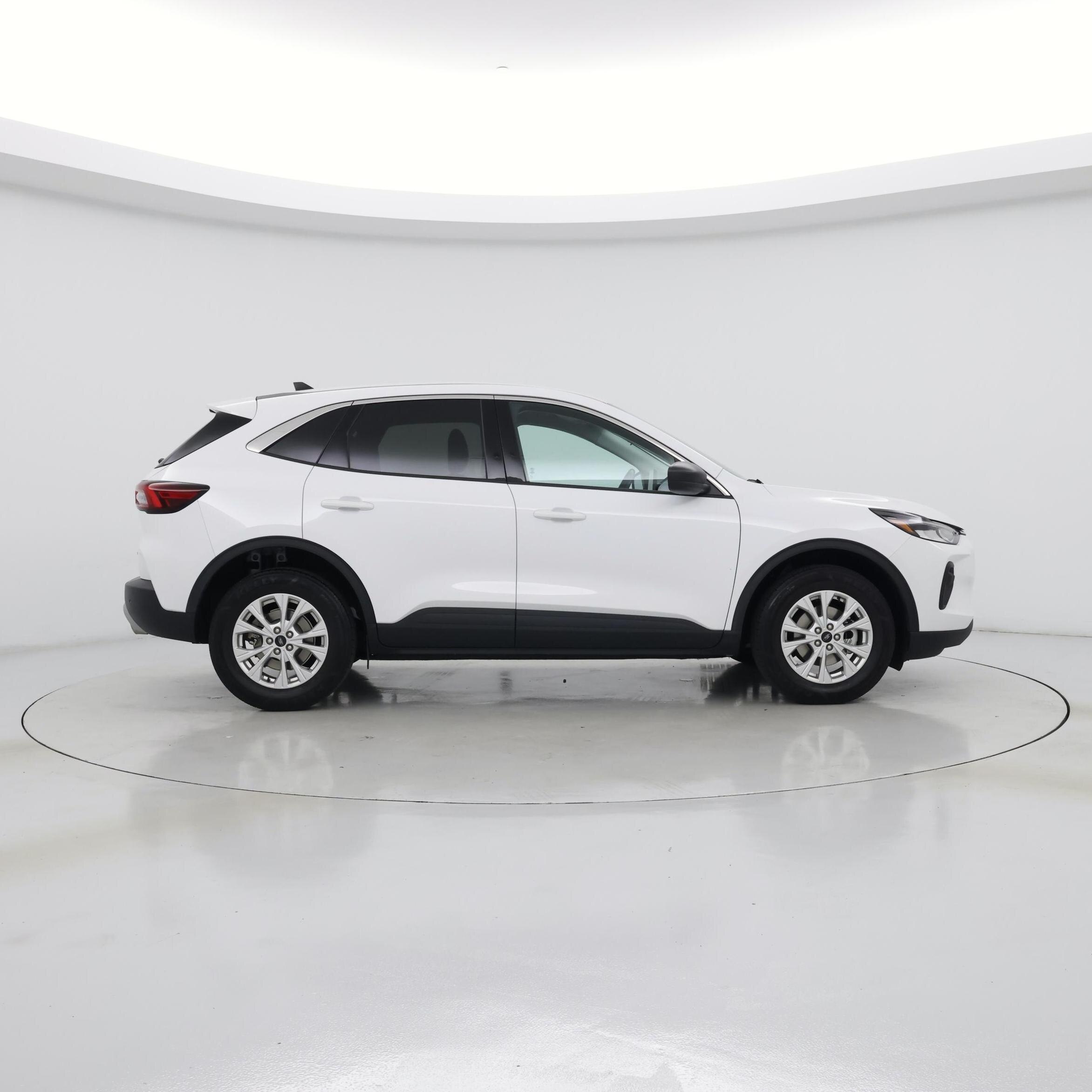 Thumbnail: 2023 Ford Escape - 7