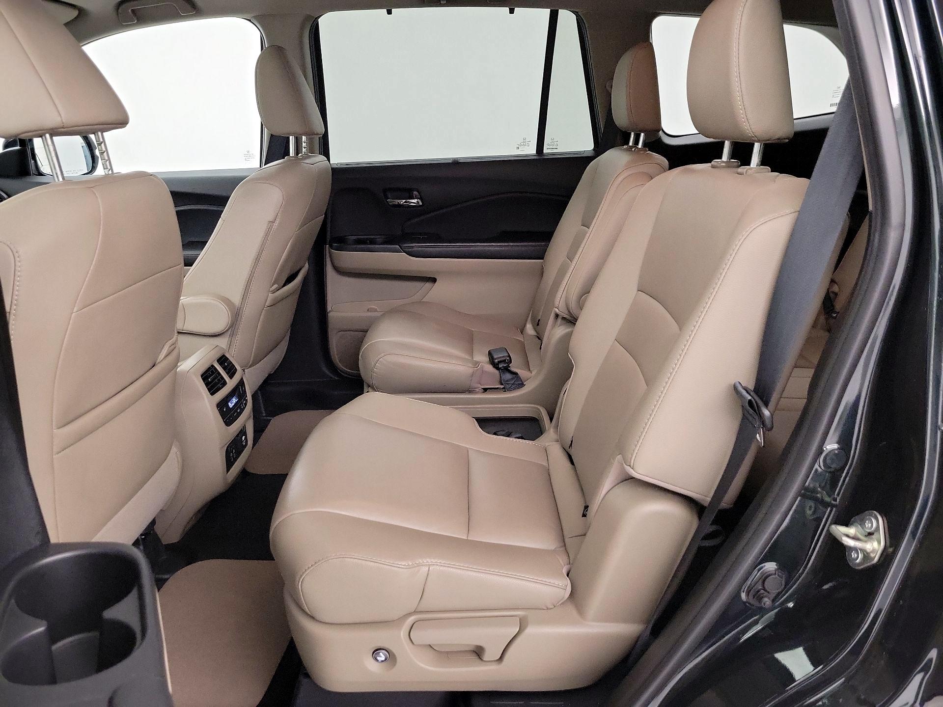 Thumbnail: 2020 Honda Pilot - 20
