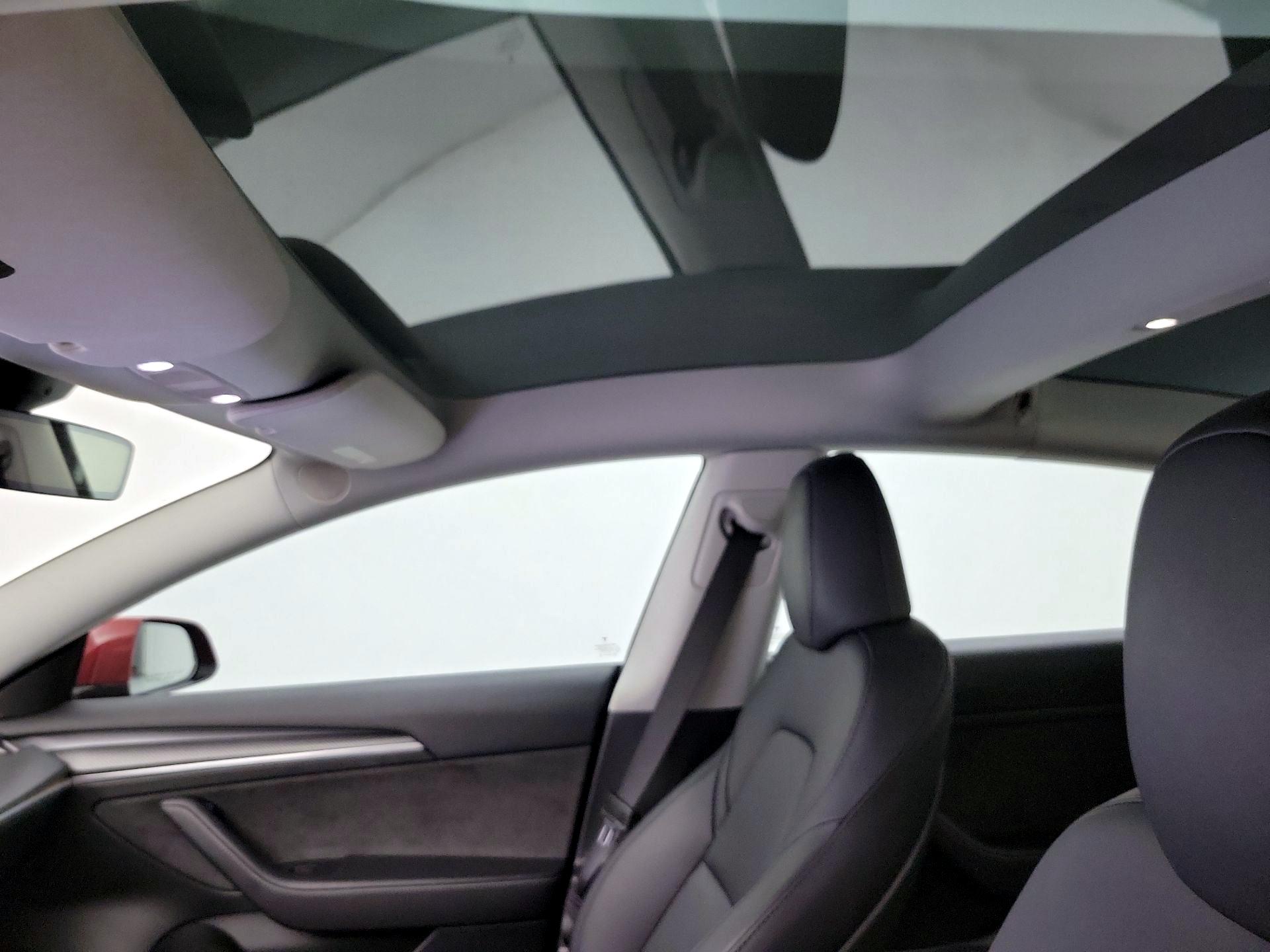 Thumbnail: 2023 Tesla Model 3 - 19