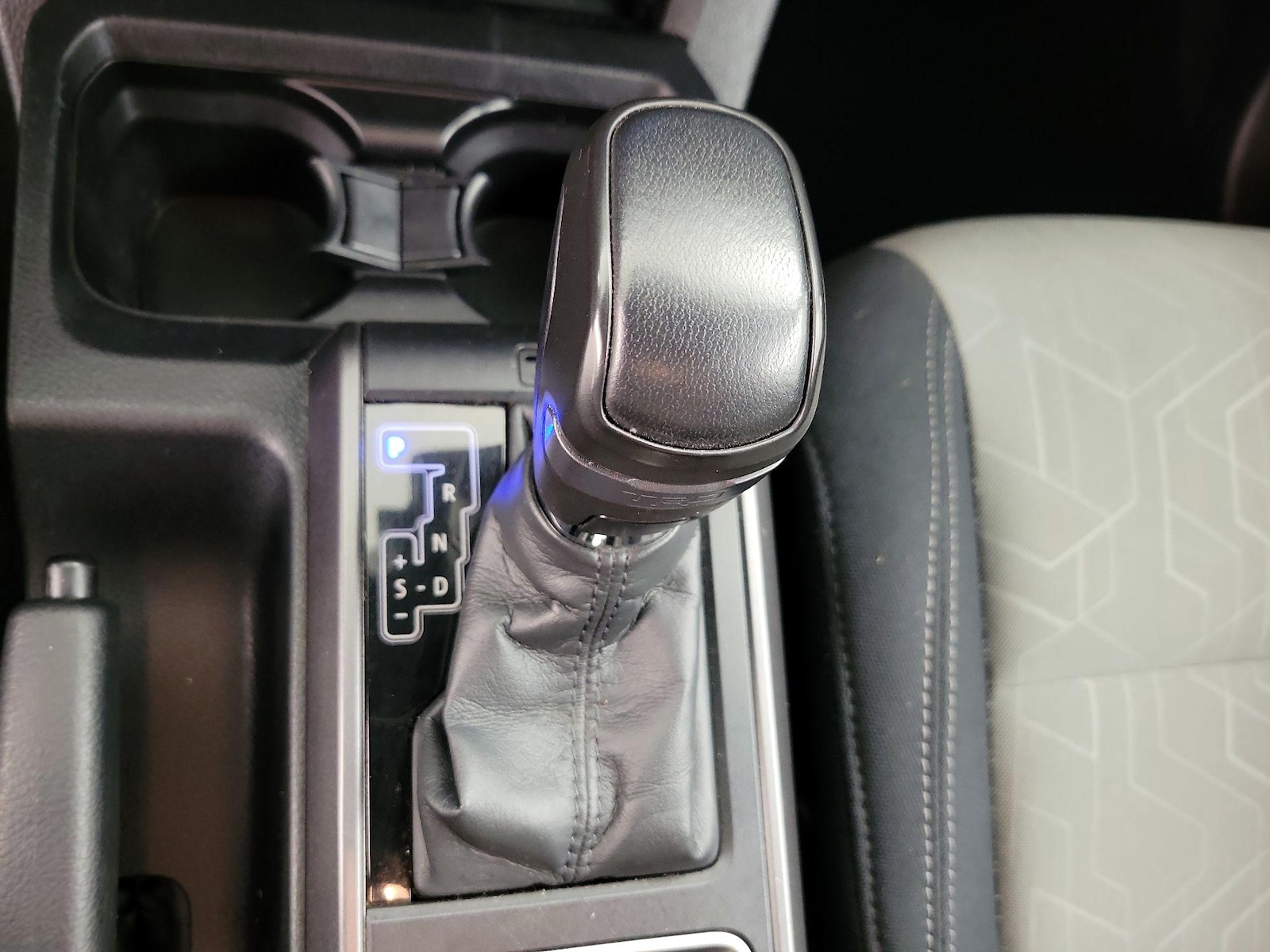 2023 Toyota Tacoma TRD Off Road - Photo 18