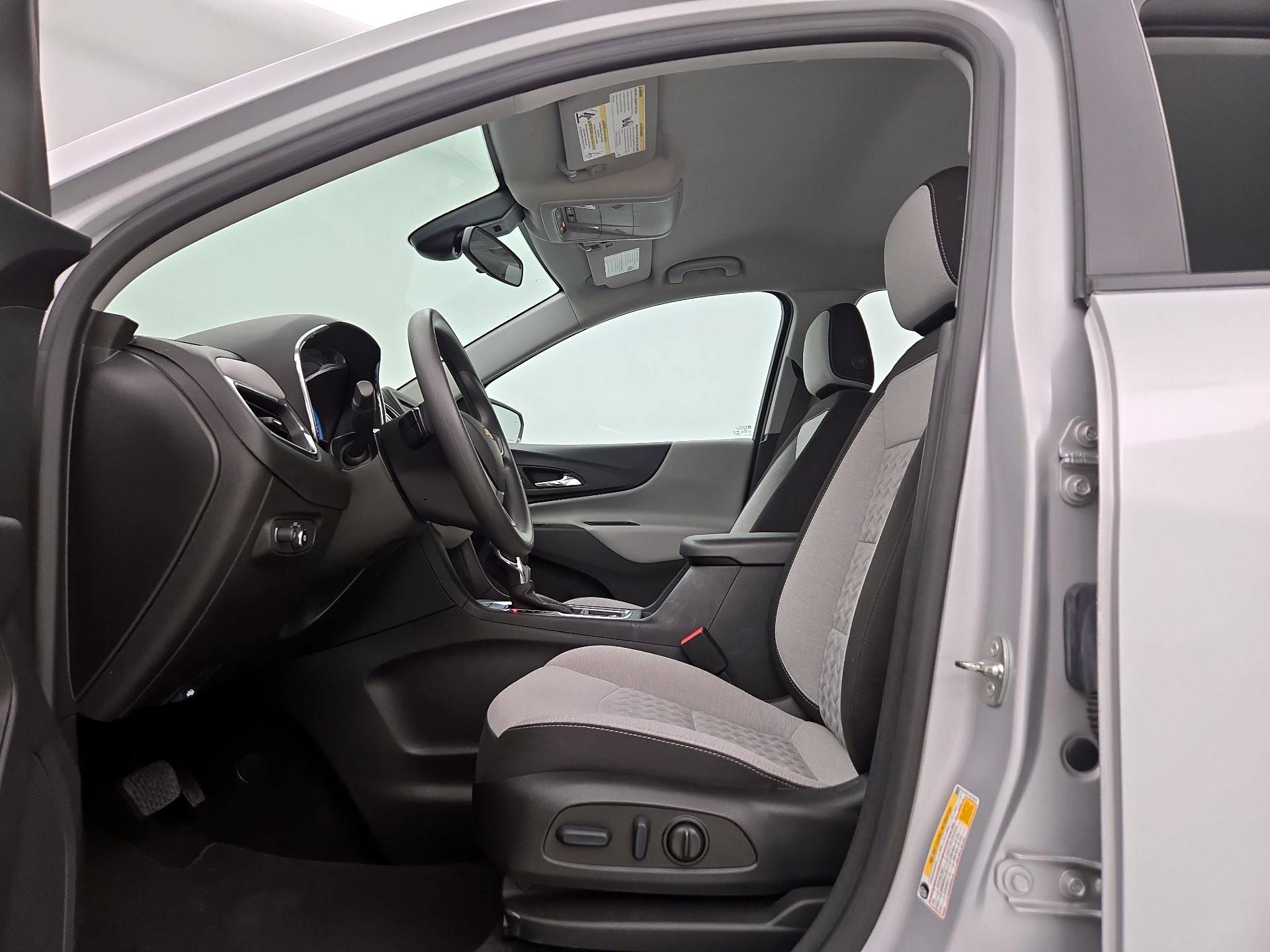 Thumbnail: 2022 Chevrolet Equinox - 11