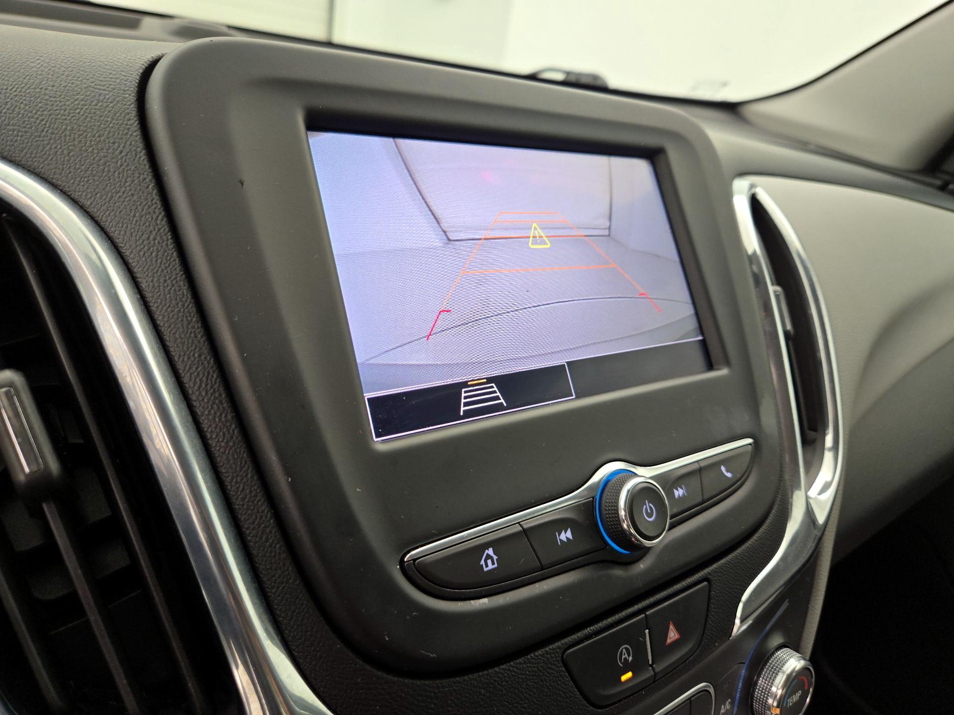Thumbnail: 2022 Chevrolet Equinox - 14