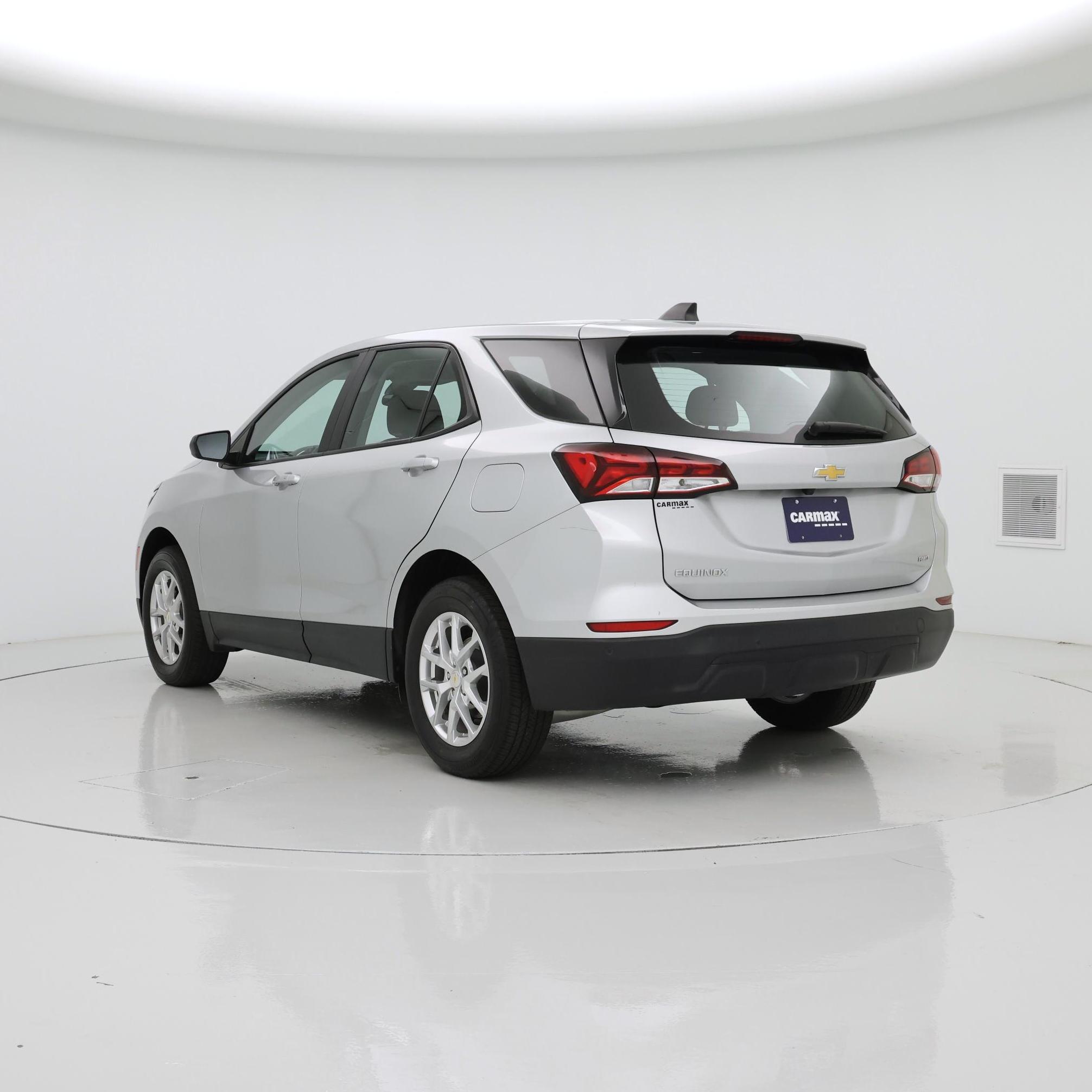 Thumbnail: 2022 Chevrolet Equinox - 2