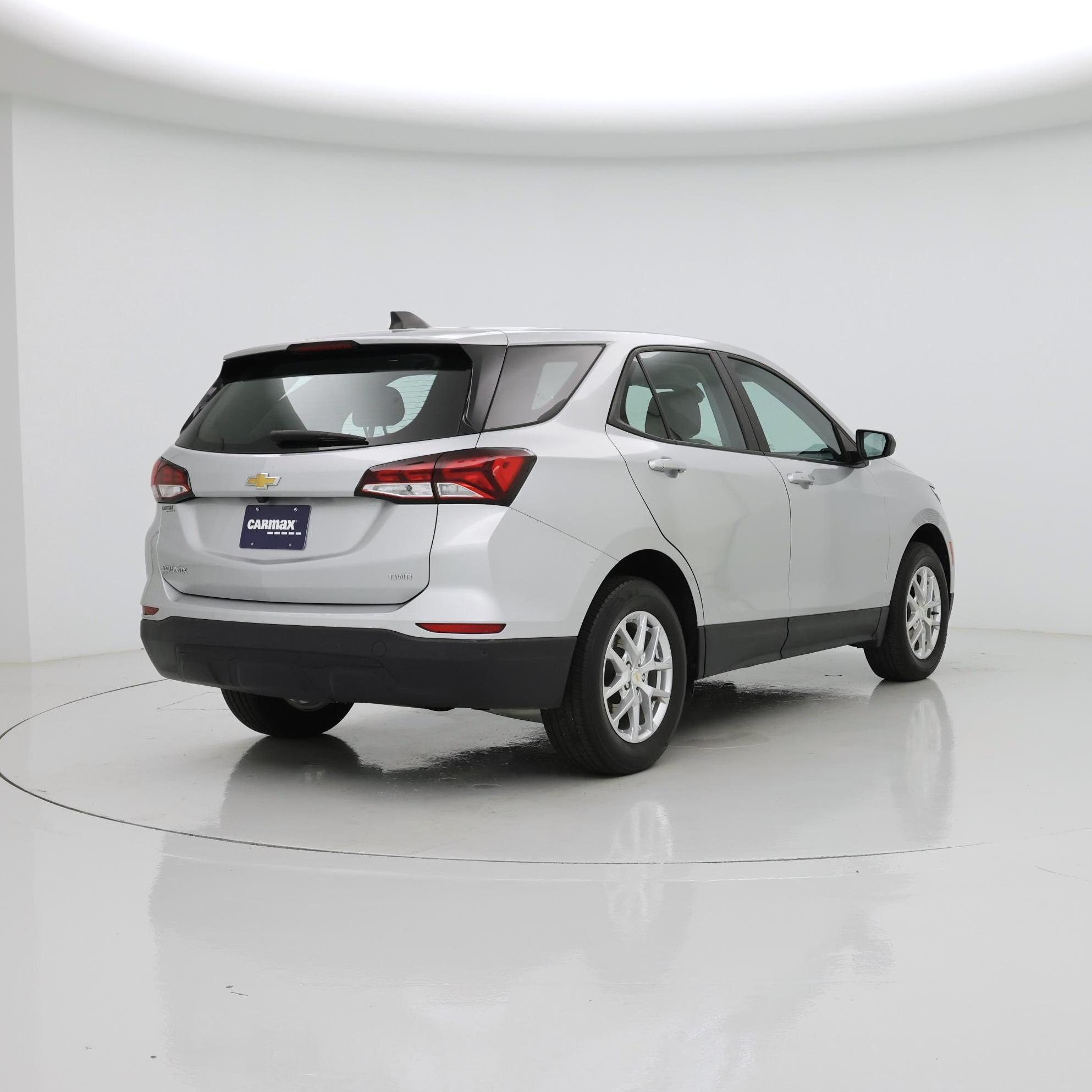 Thumbnail: 2022 Chevrolet Equinox - 8