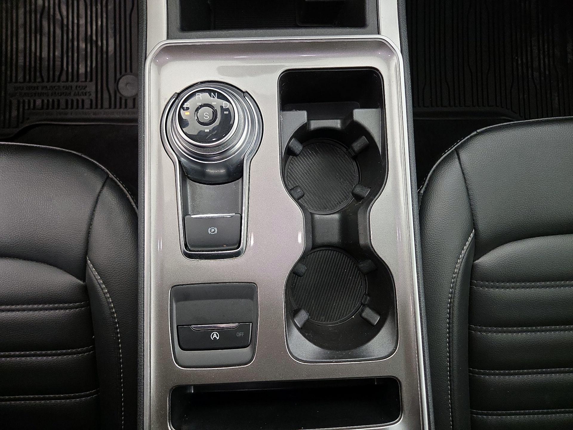 Thumbnail: 2023 Ford Edge - 17