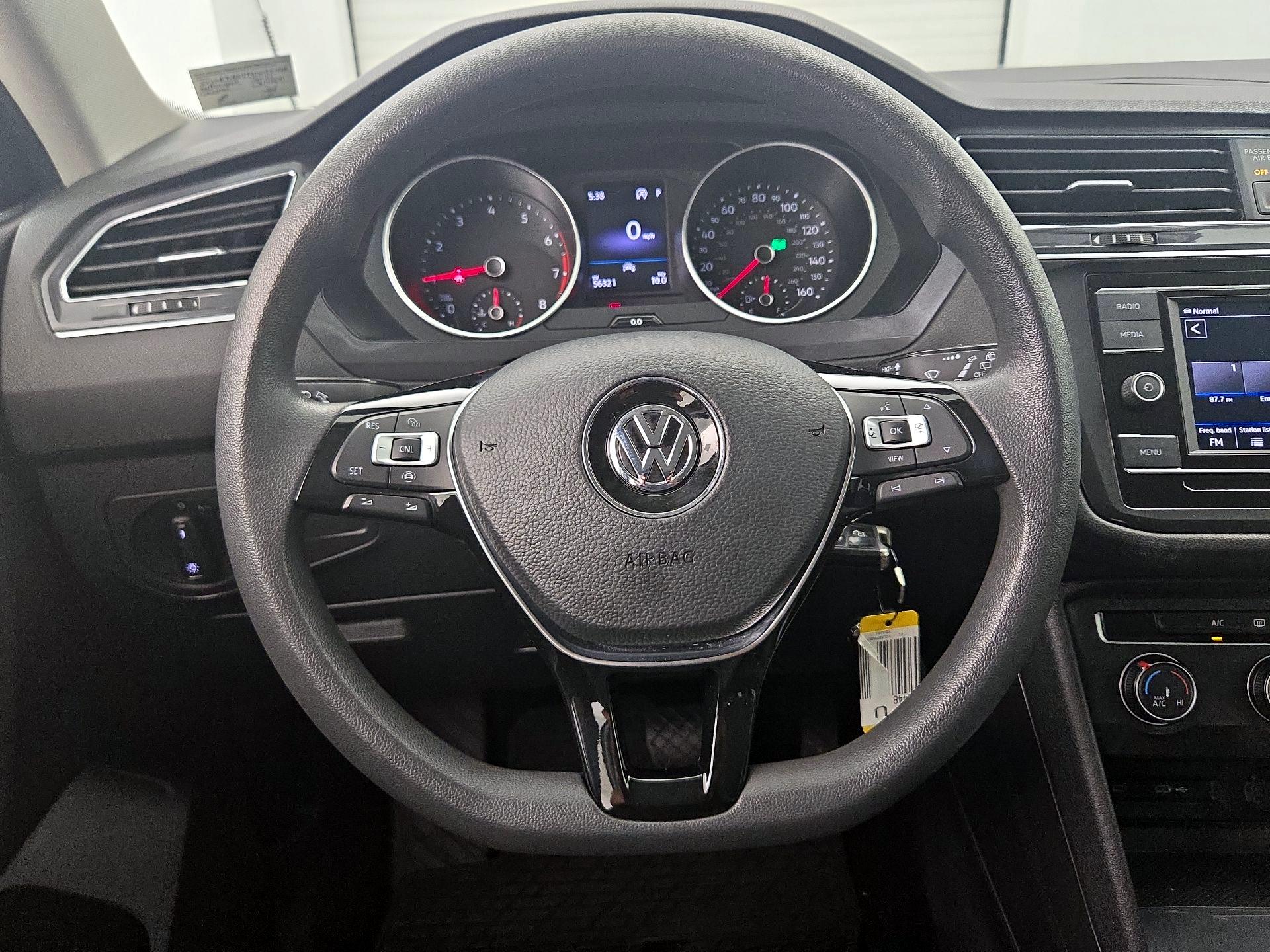 Thumbnail: 2021 Volkswagen Tiguan - 10