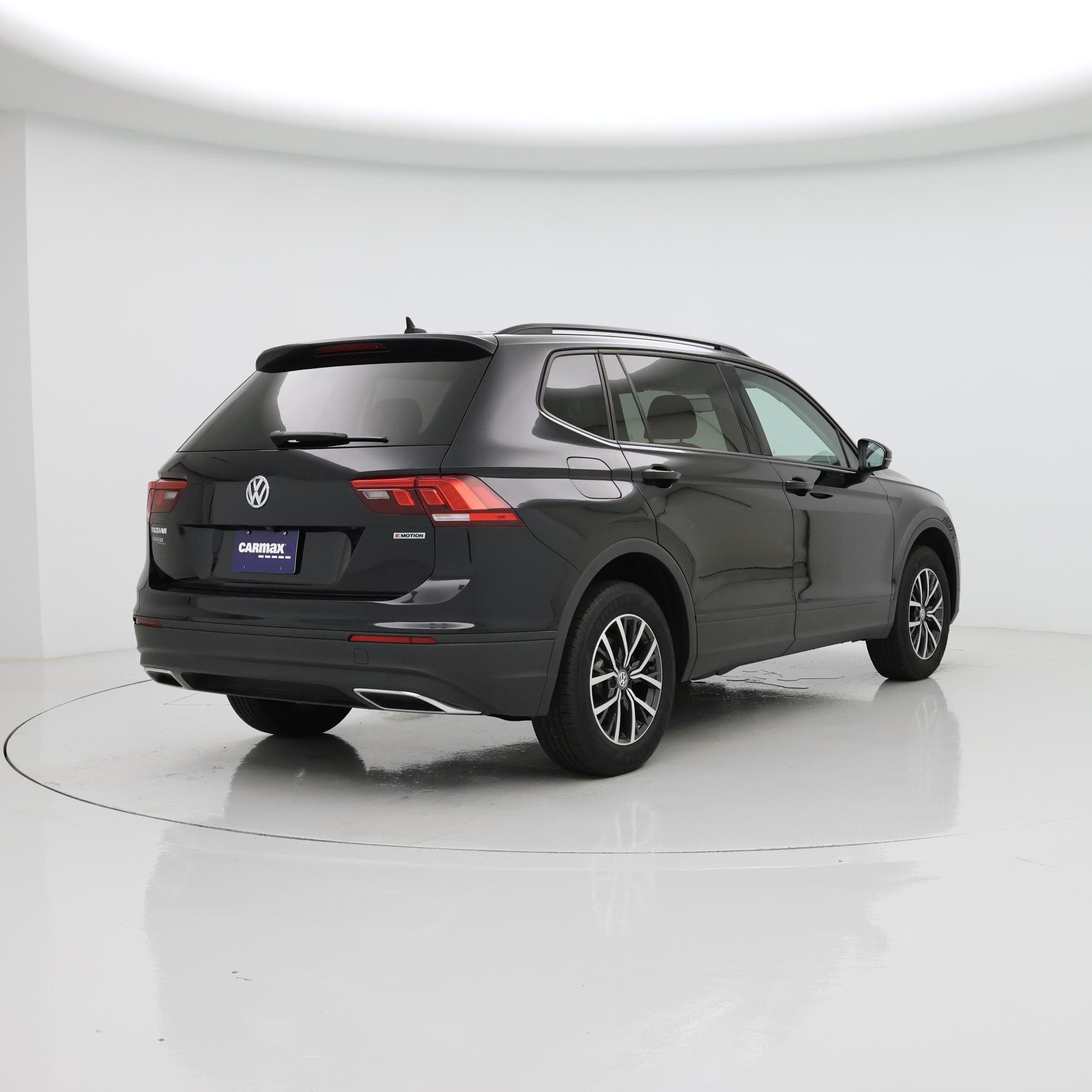 Thumbnail: 2021 Volkswagen Tiguan - 8