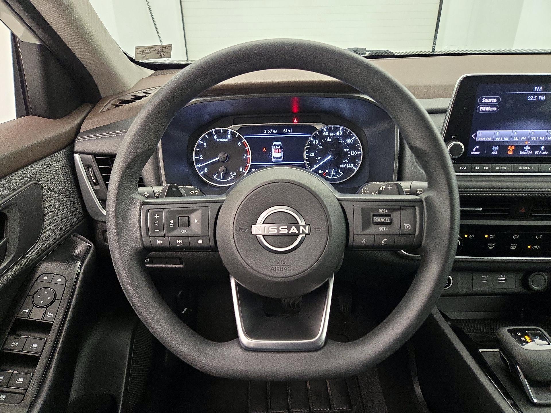 Thumbnail: 2023 Nissan Rogue - 10