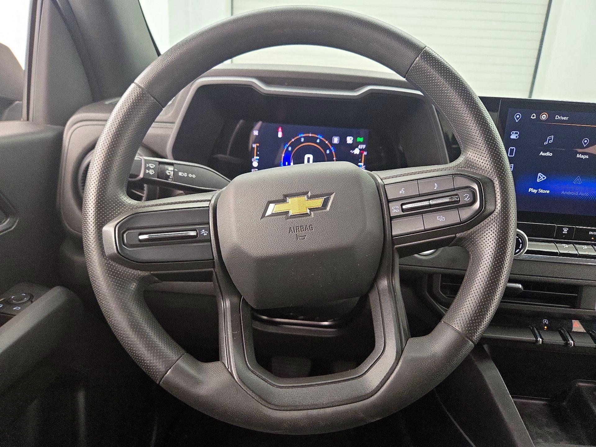 Thumbnail: 2023 Chevrolet Colorado - 10