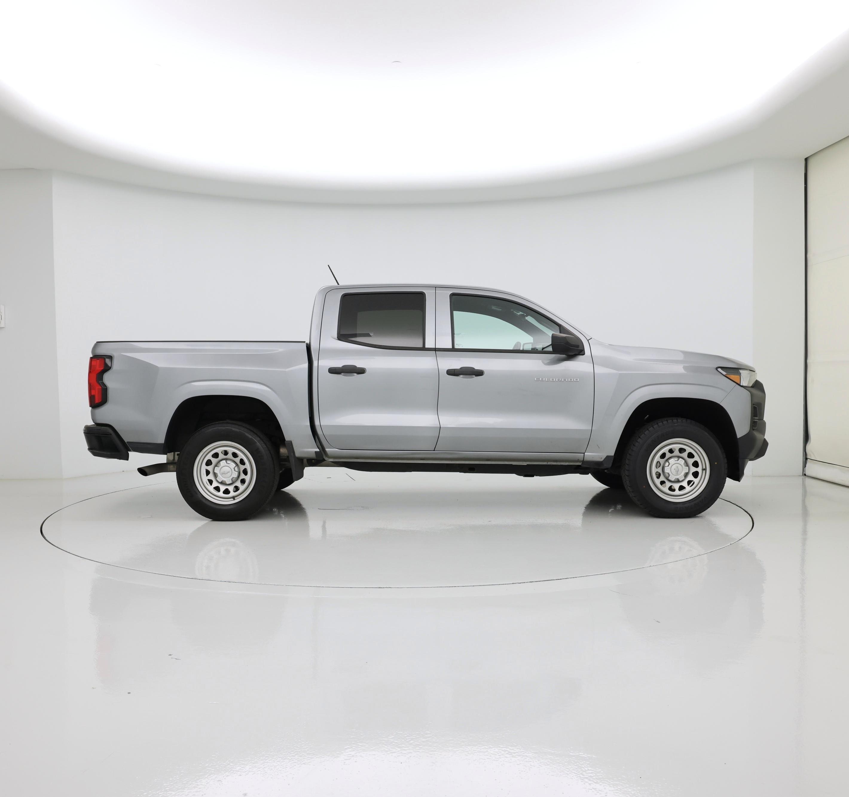 Thumbnail: 2023 Chevrolet Colorado - 7