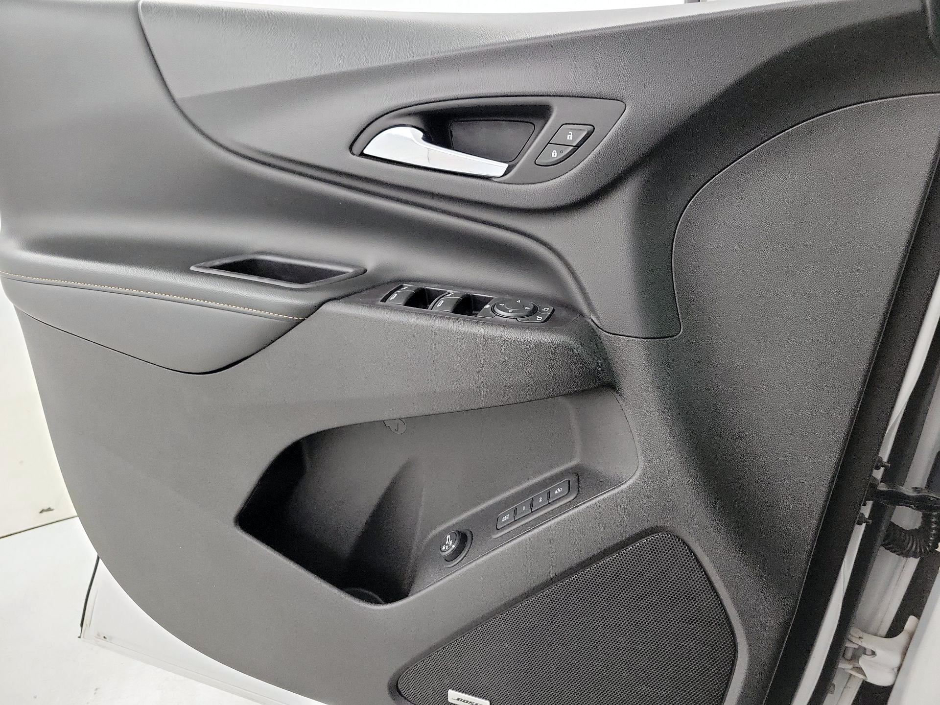 Thumbnail: 2018 Chevrolet Equinox - 12