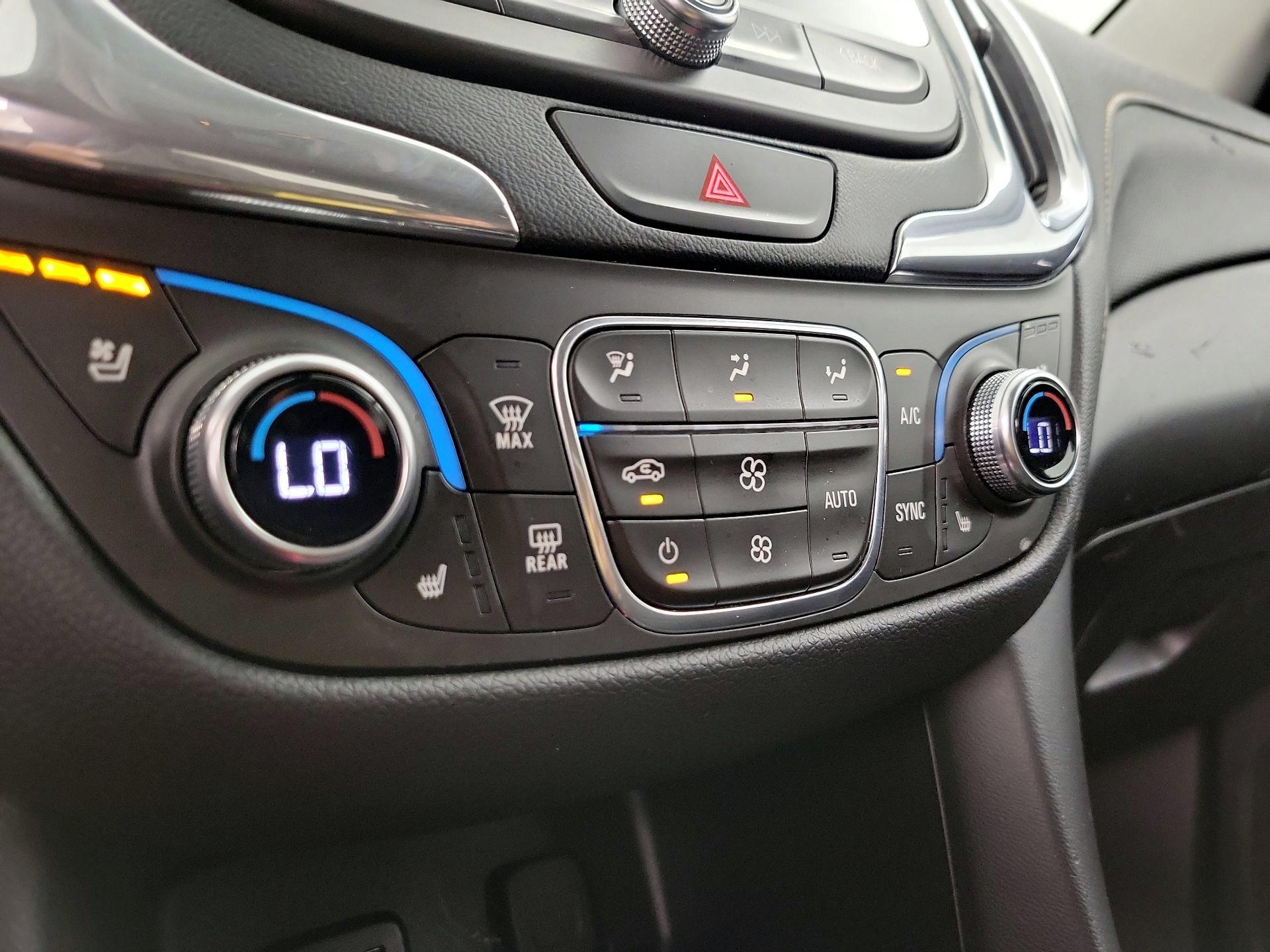 Thumbnail: 2018 Chevrolet Equinox - 17