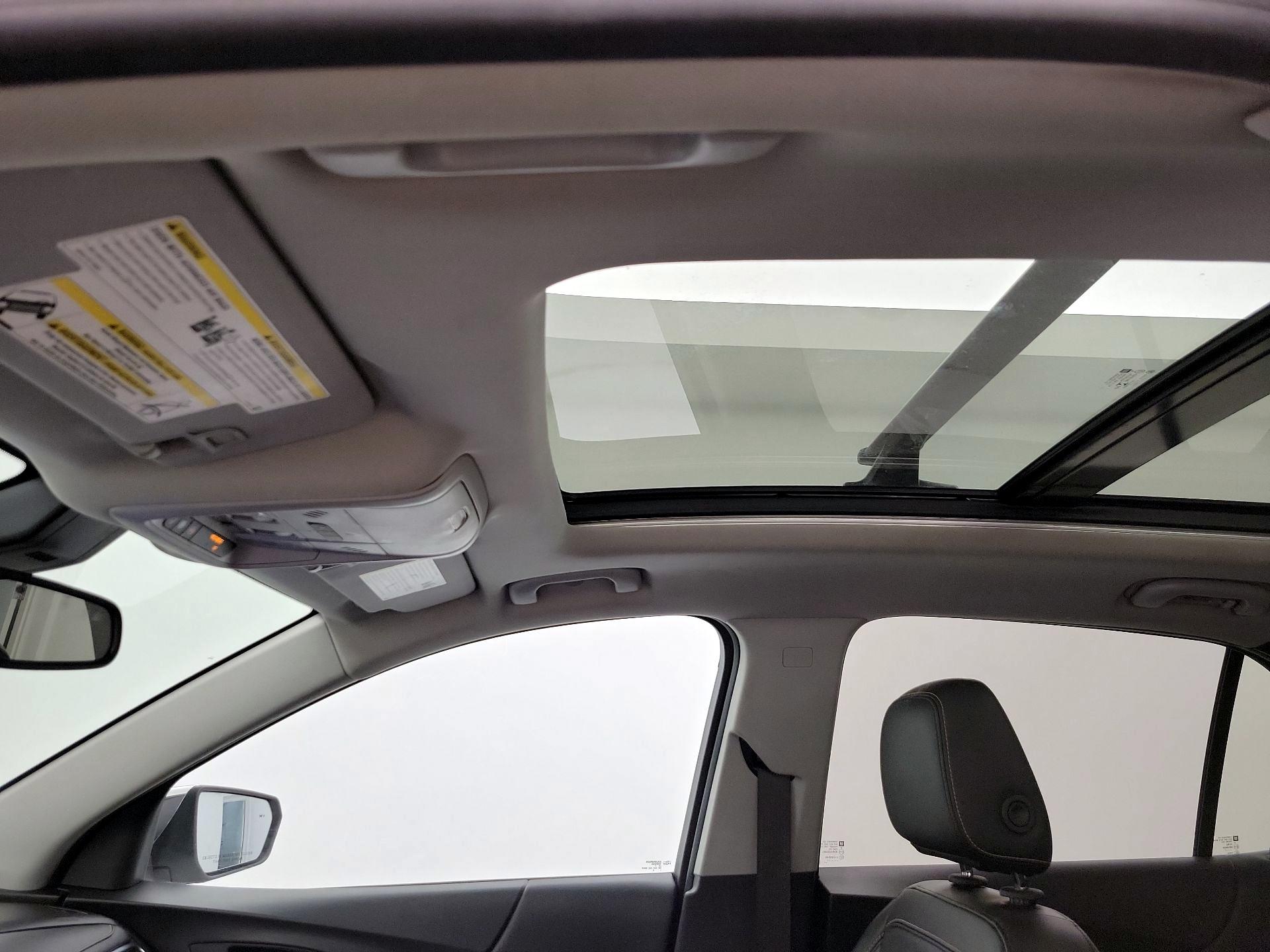 Thumbnail: 2018 Chevrolet Equinox - 20
