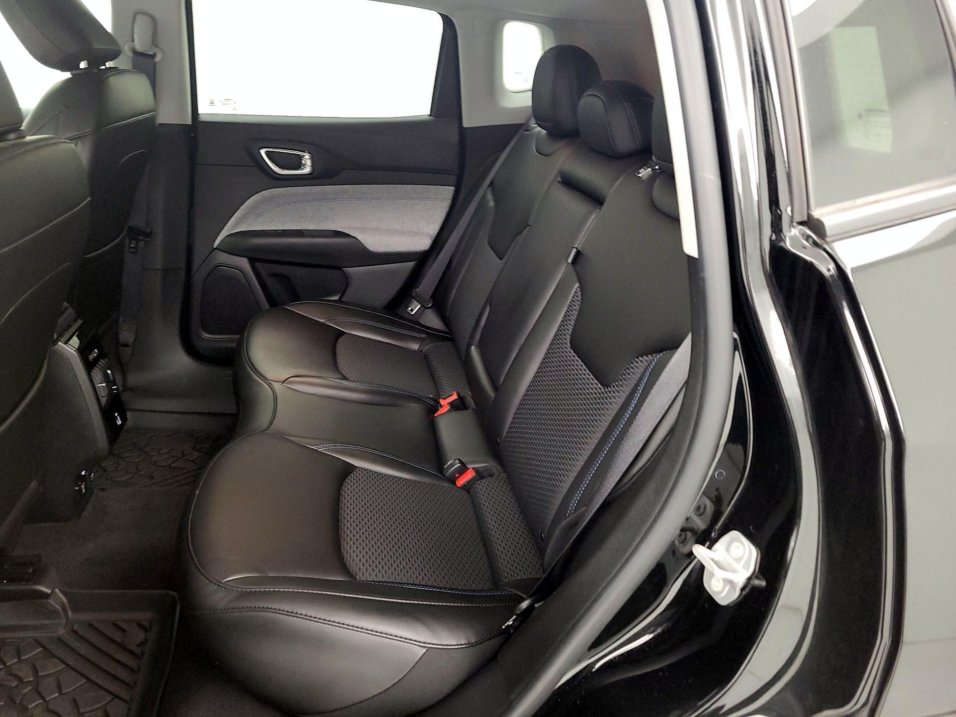 Thumbnail: 2022 Jeep Compass - 19