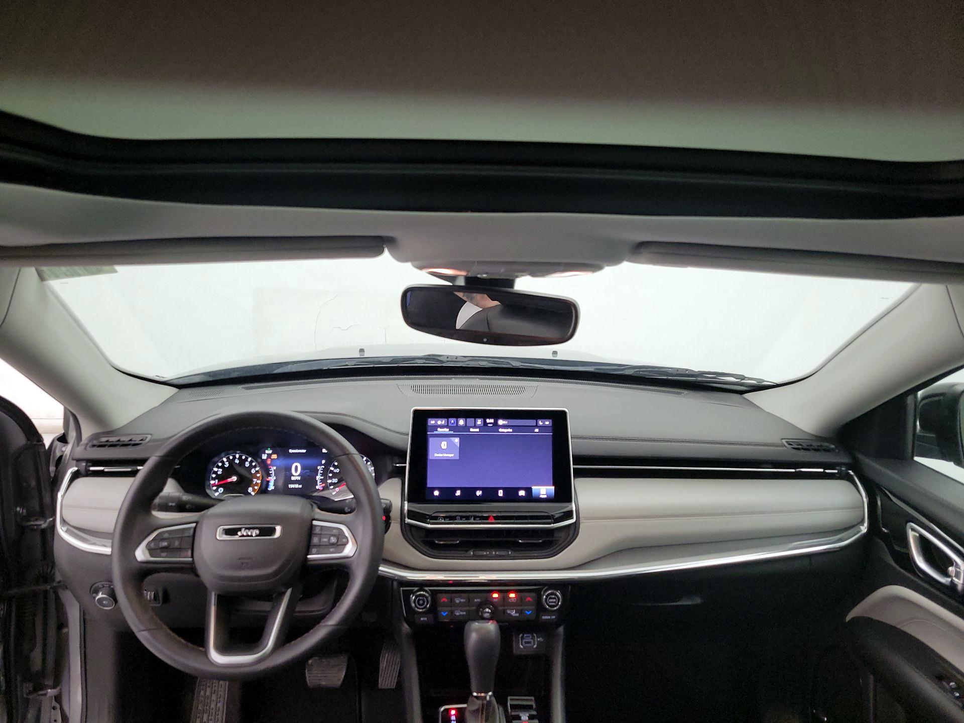 Thumbnail: 2022 Jeep Compass - 9