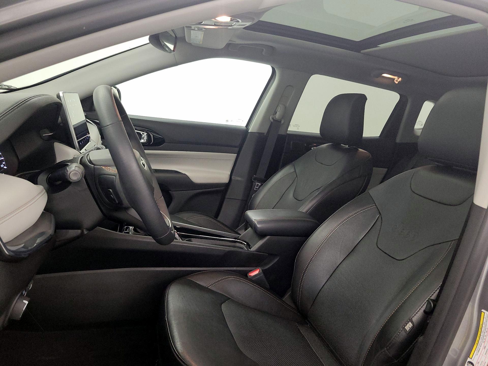 Thumbnail: 2022 Jeep Compass - 19
