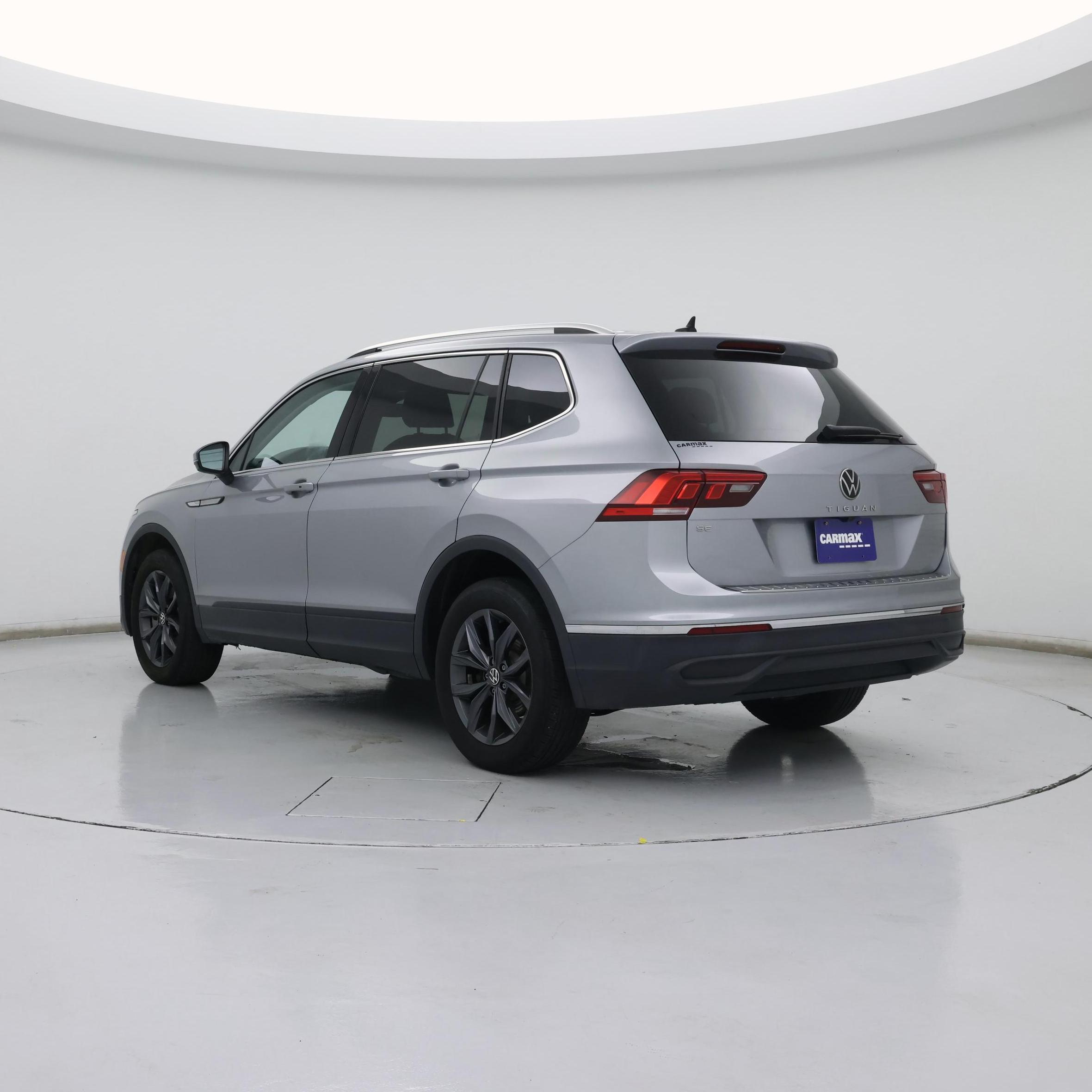 Thumbnail: 2023 Volkswagen Tiguan - 2