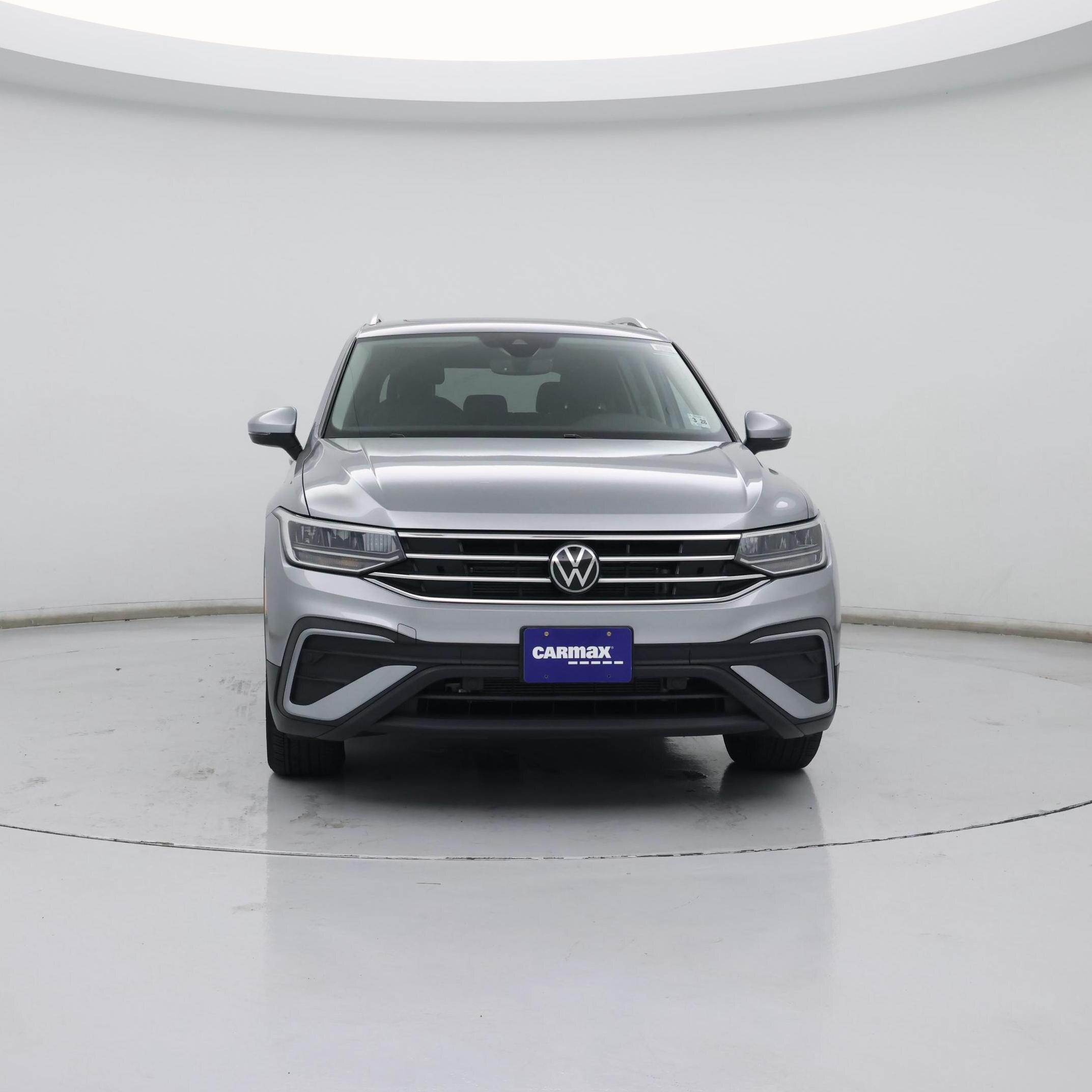 Thumbnail: 2023 Volkswagen Tiguan - 5