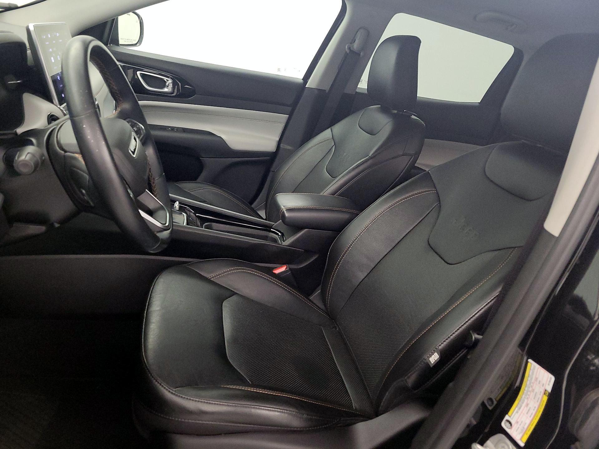 Thumbnail: 2022 Jeep Compass - 11