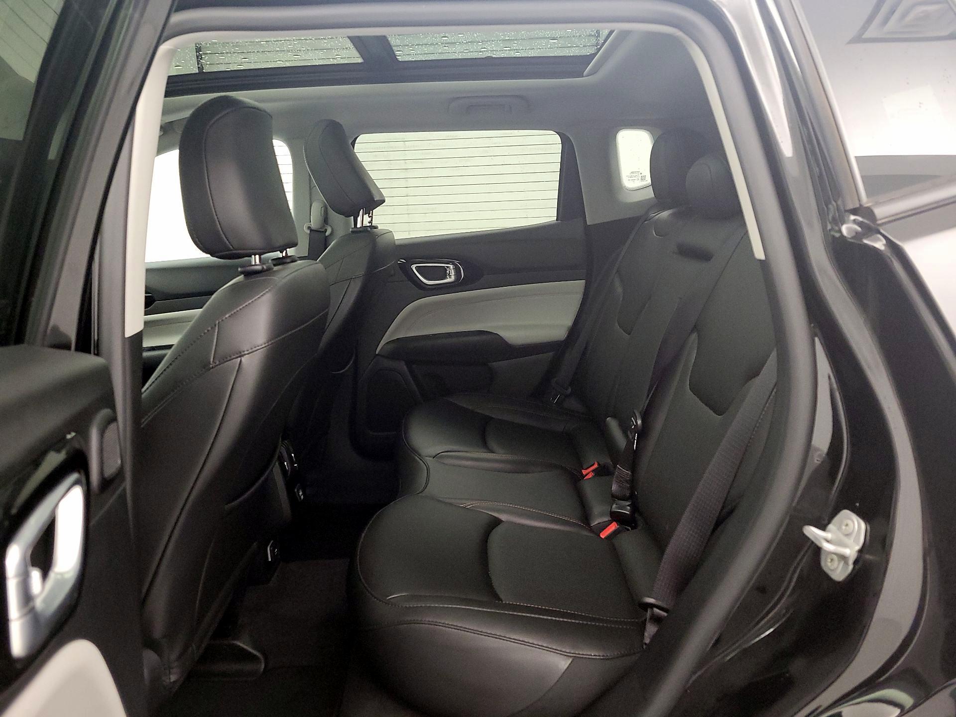 Thumbnail: 2022 Jeep Compass - 20