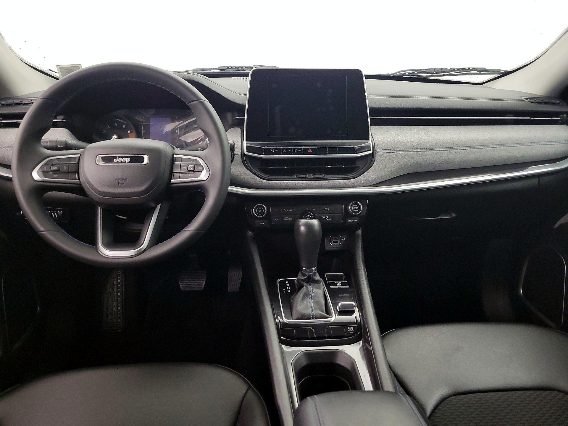 Thumbnail: 2022 Jeep Compass - 9