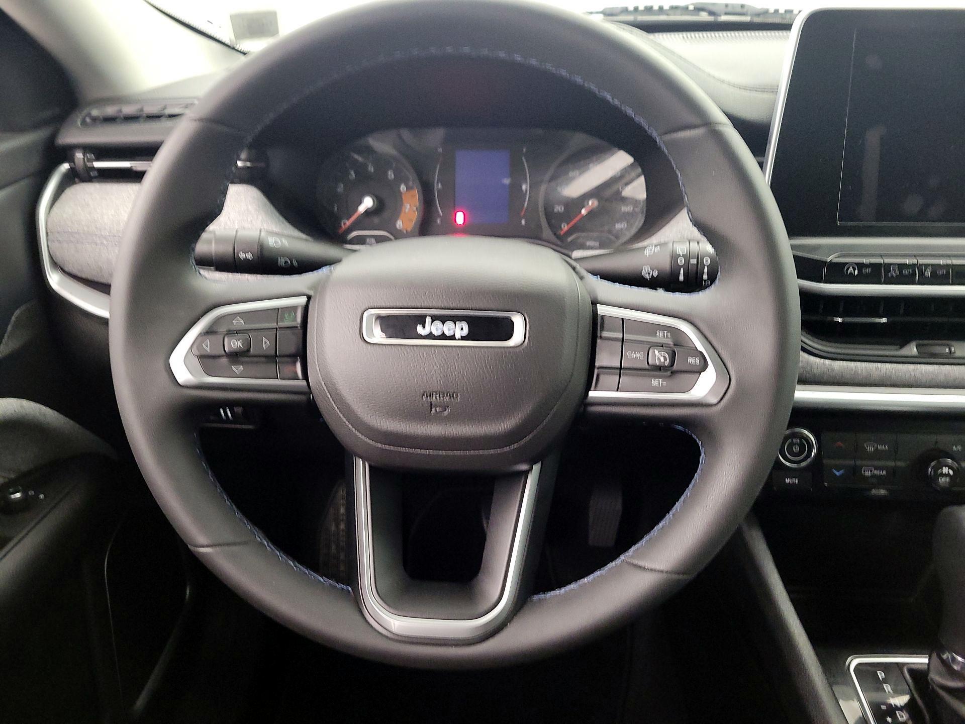 Thumbnail: 2022 Jeep Compass - 10