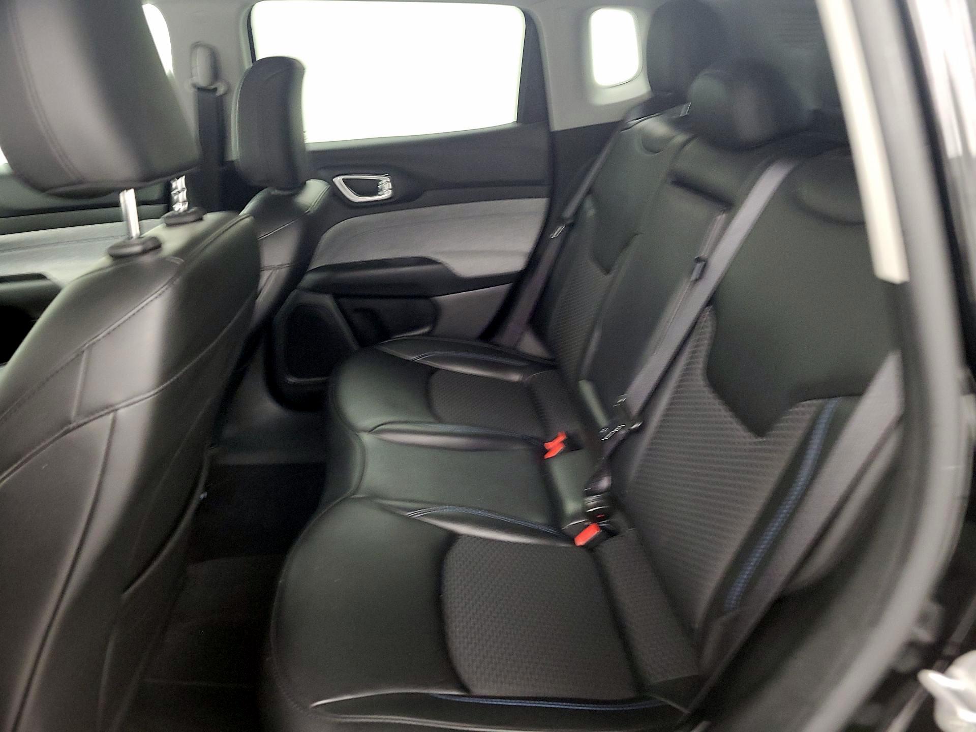 Thumbnail: 2022 Jeep Compass - 19