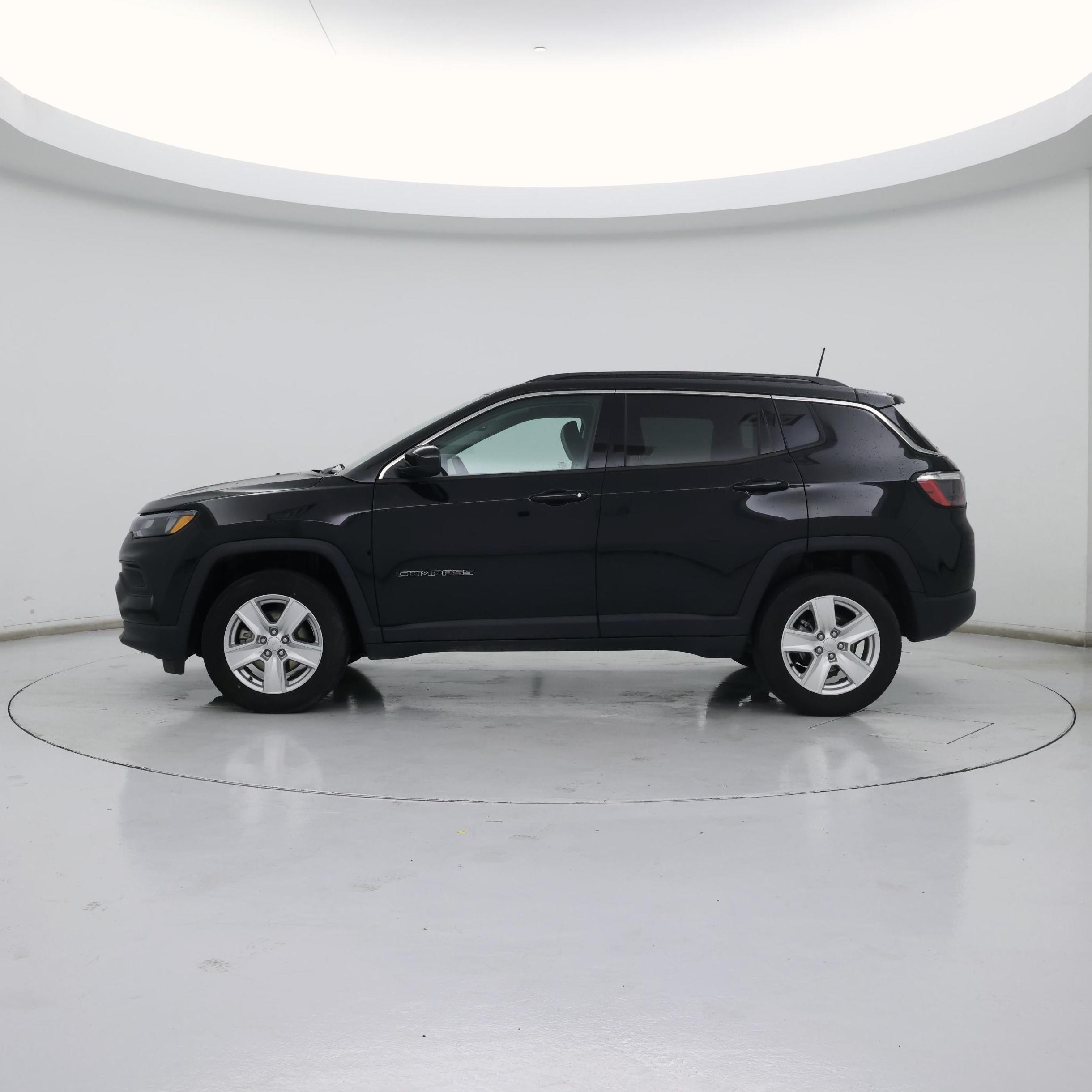 Thumbnail: 2022 Jeep Compass - 3