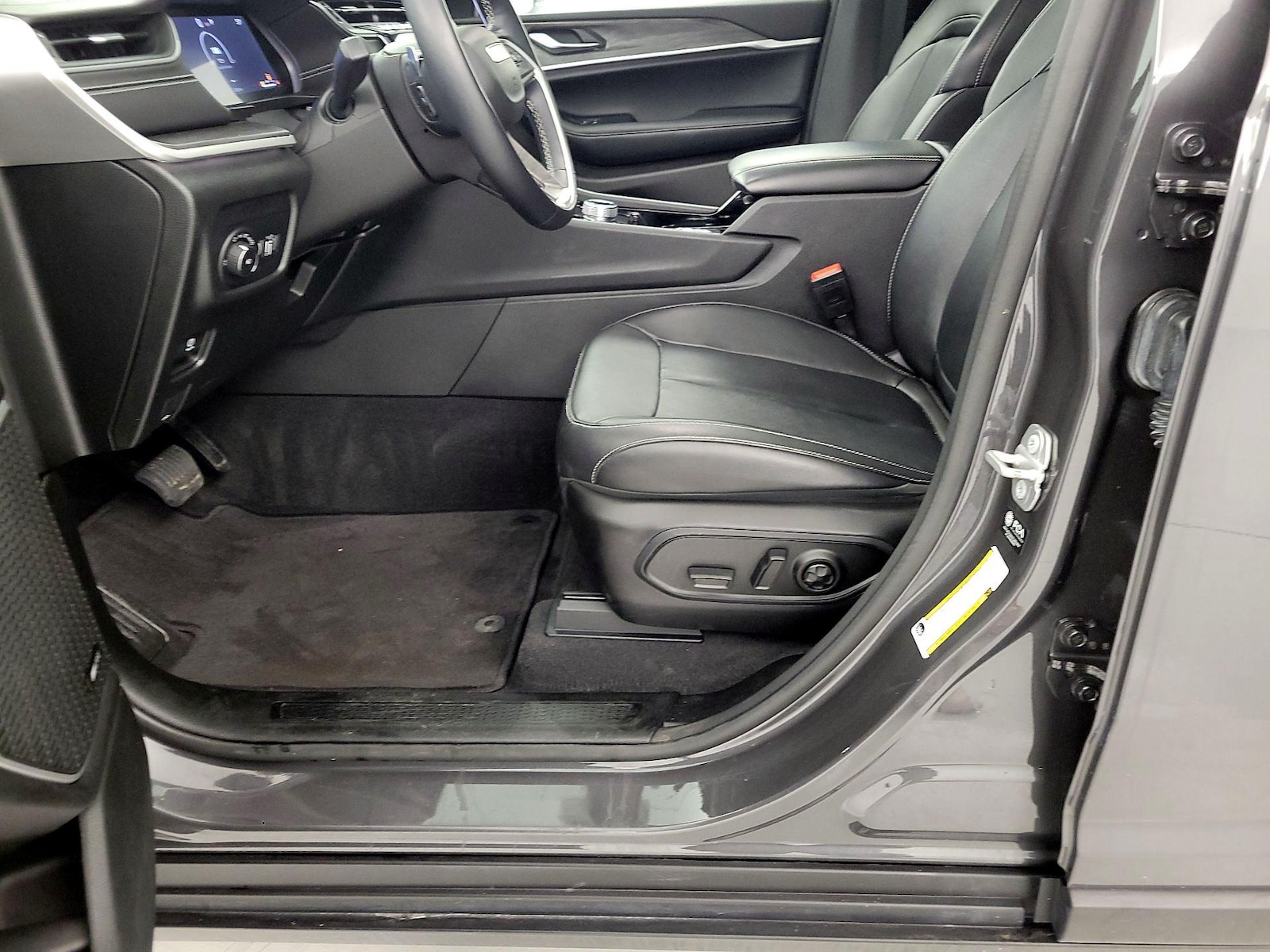 2022 Jeep Grand Cherokee L Limited - Photo 12