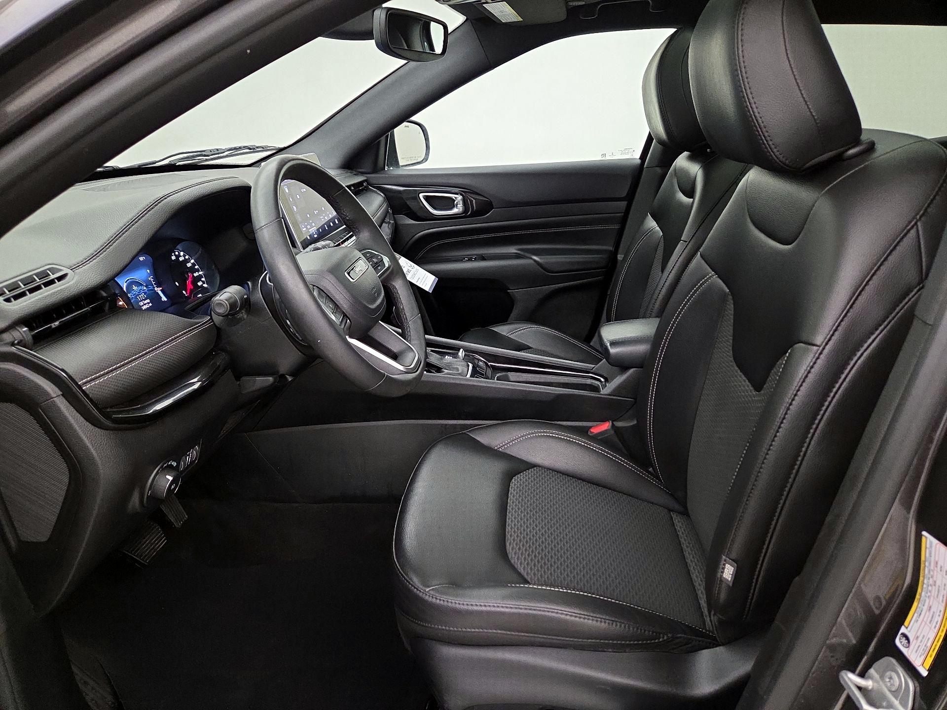 Thumbnail: 2023 Jeep Compass - 11