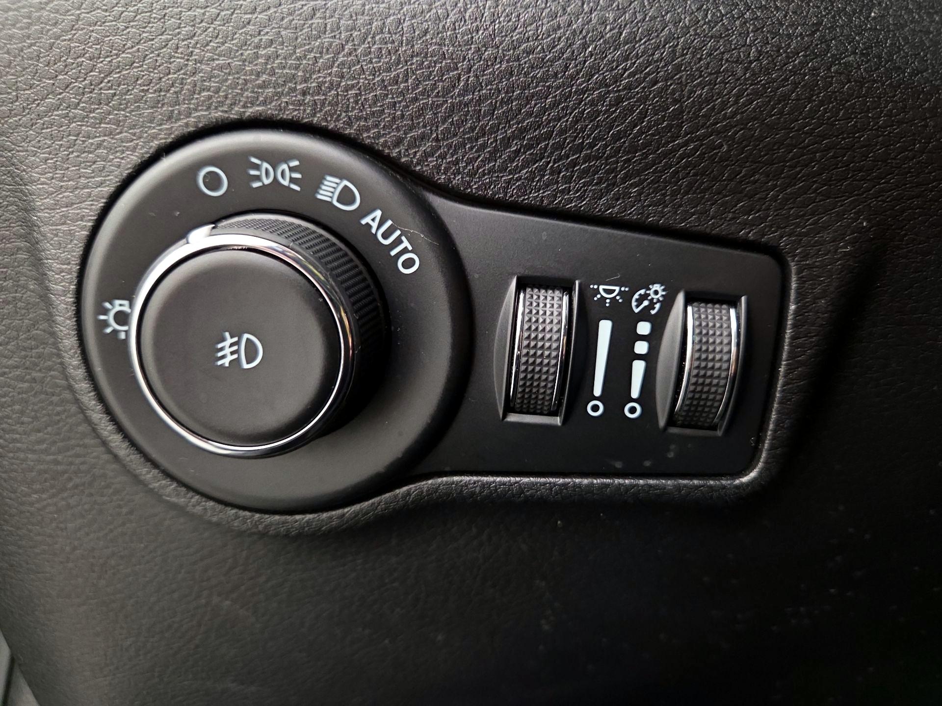 Thumbnail: 2023 Jeep Compass - 13