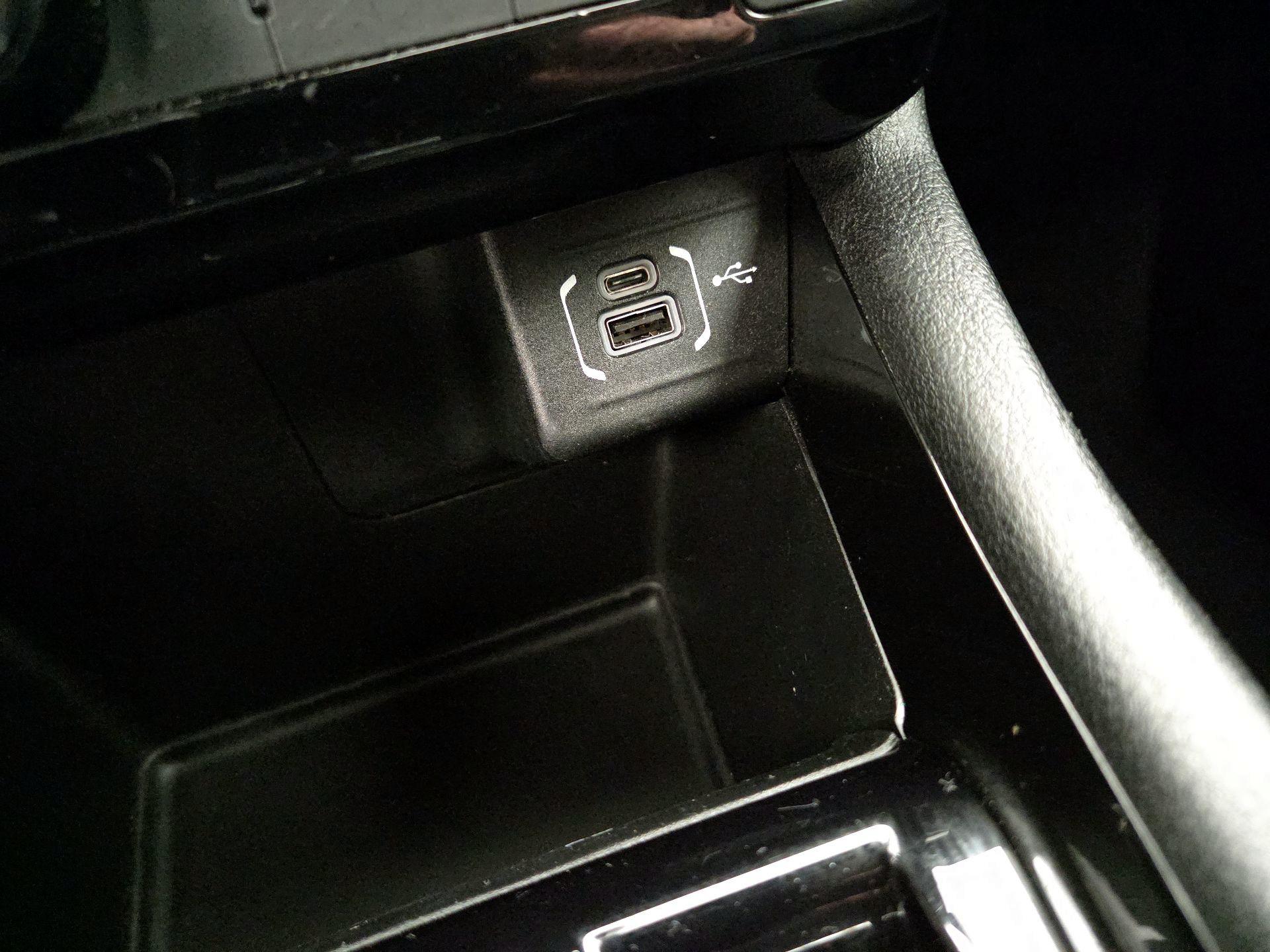 Thumbnail: 2023 Jeep Compass - 18