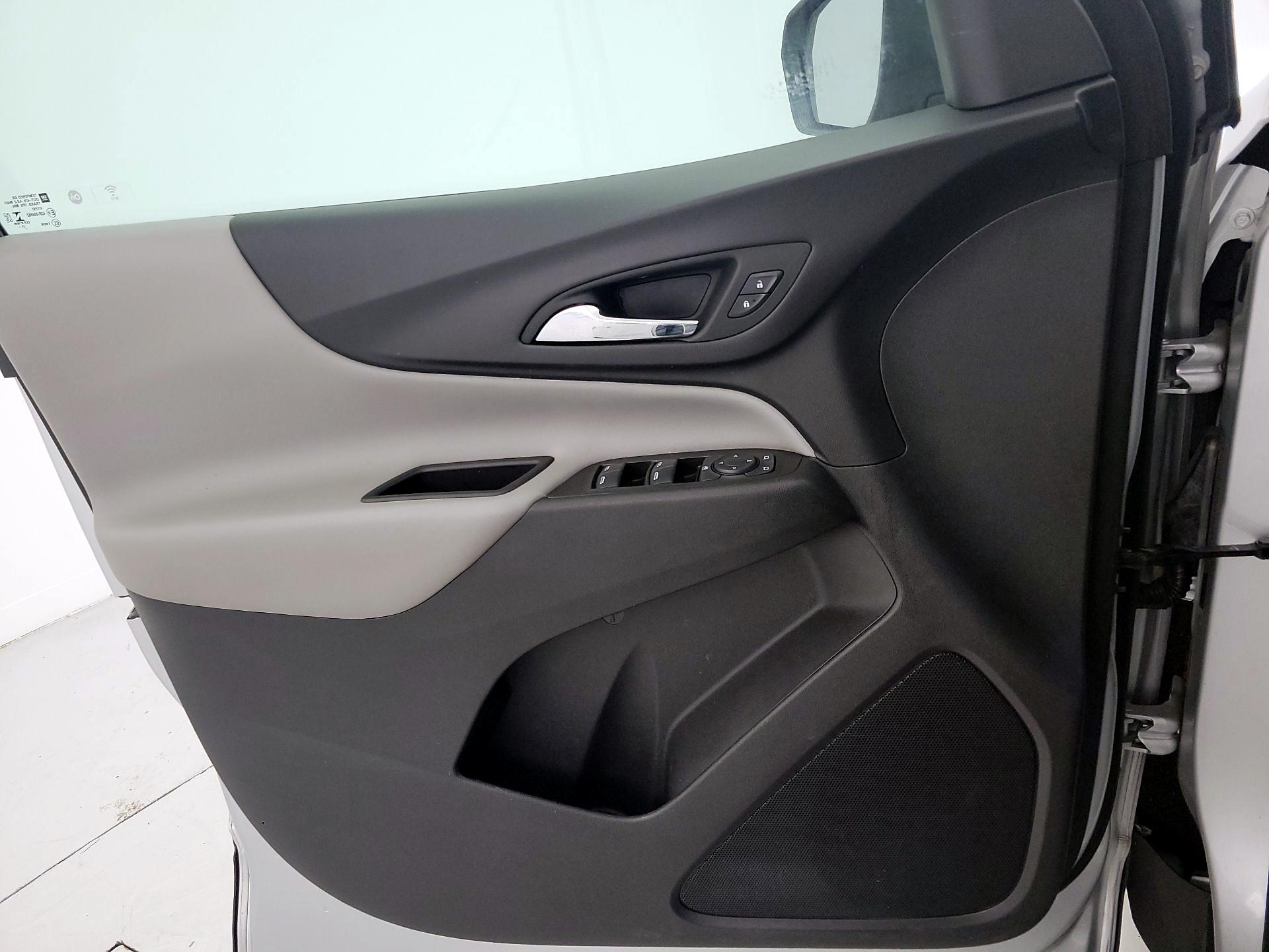 Thumbnail: 2022 Chevrolet Equinox - 12