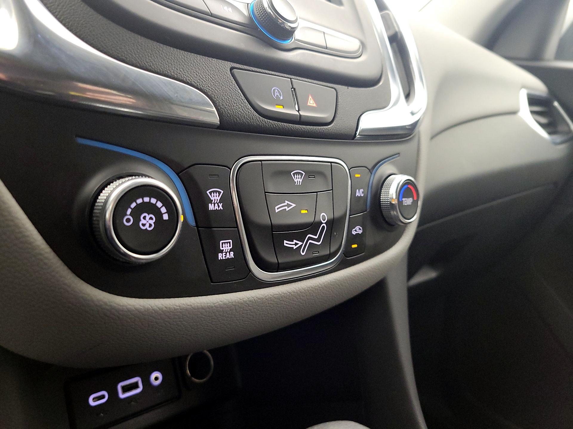 Thumbnail: 2022 Chevrolet Equinox - 16