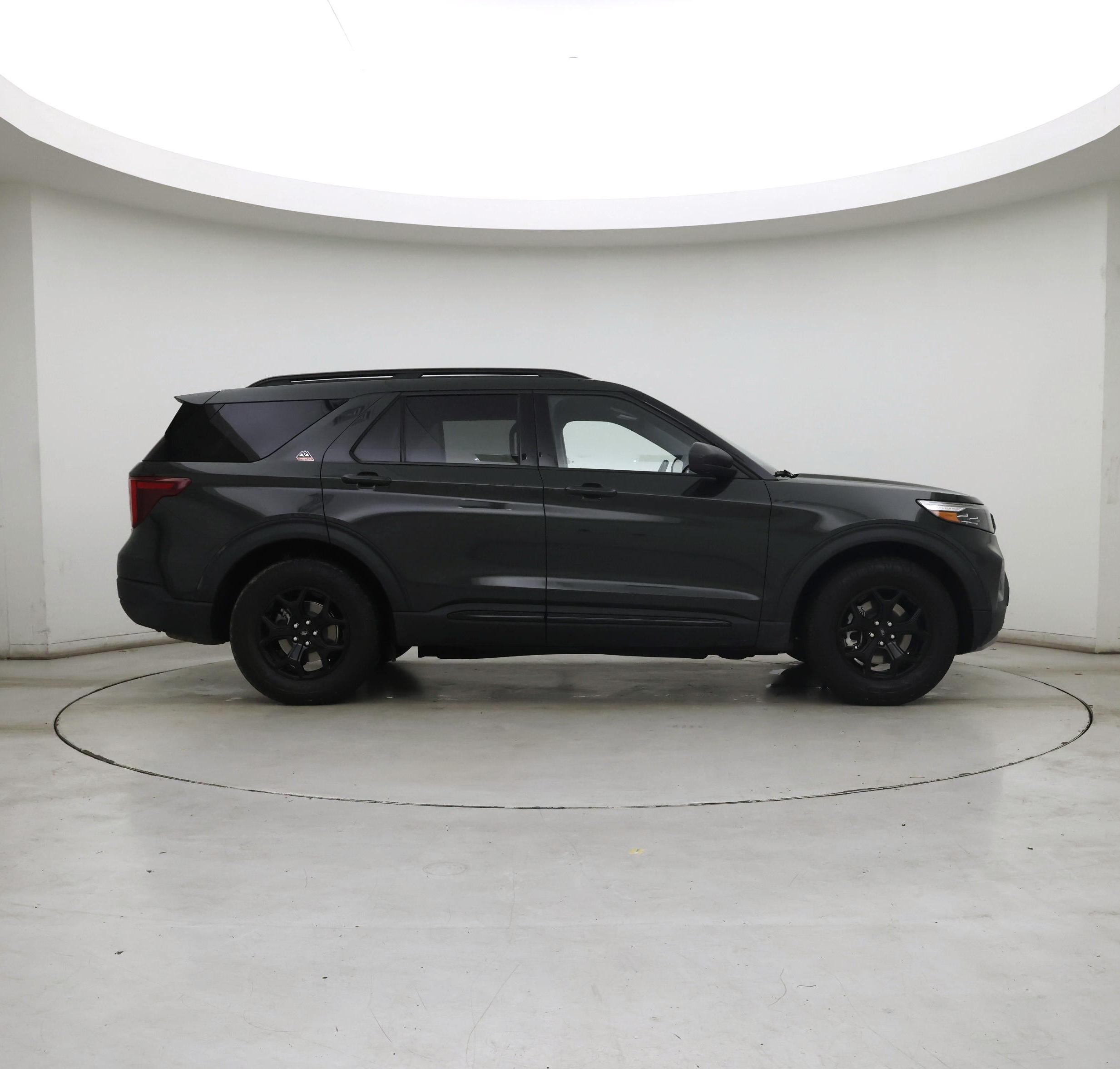 Thumbnail: 2022 Ford Explorer - 7