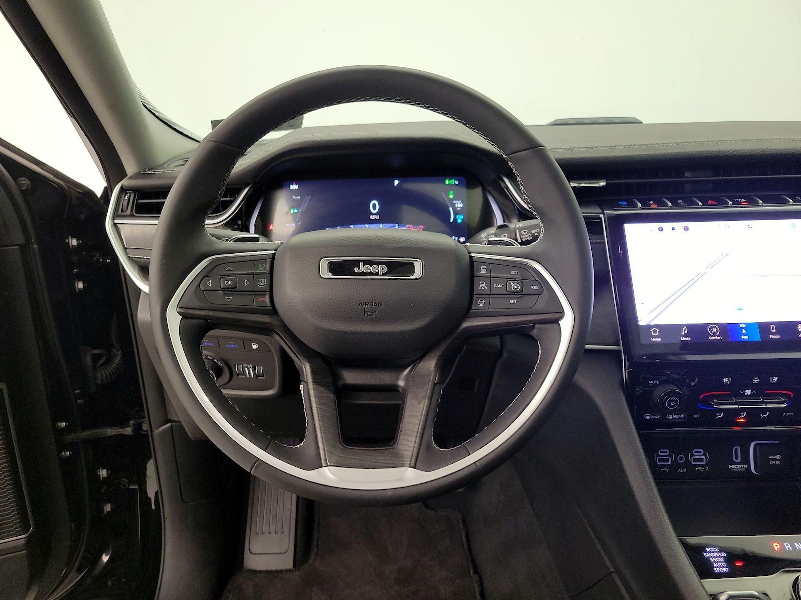 2024 Jeep Grand Cherokee Anniversary Edition 4xe - Photo 11