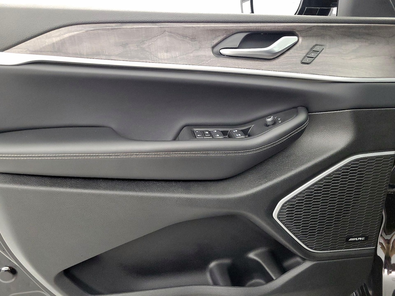 2024 Jeep Grand Cherokee Anniversary Edition 4xe - Photo 13