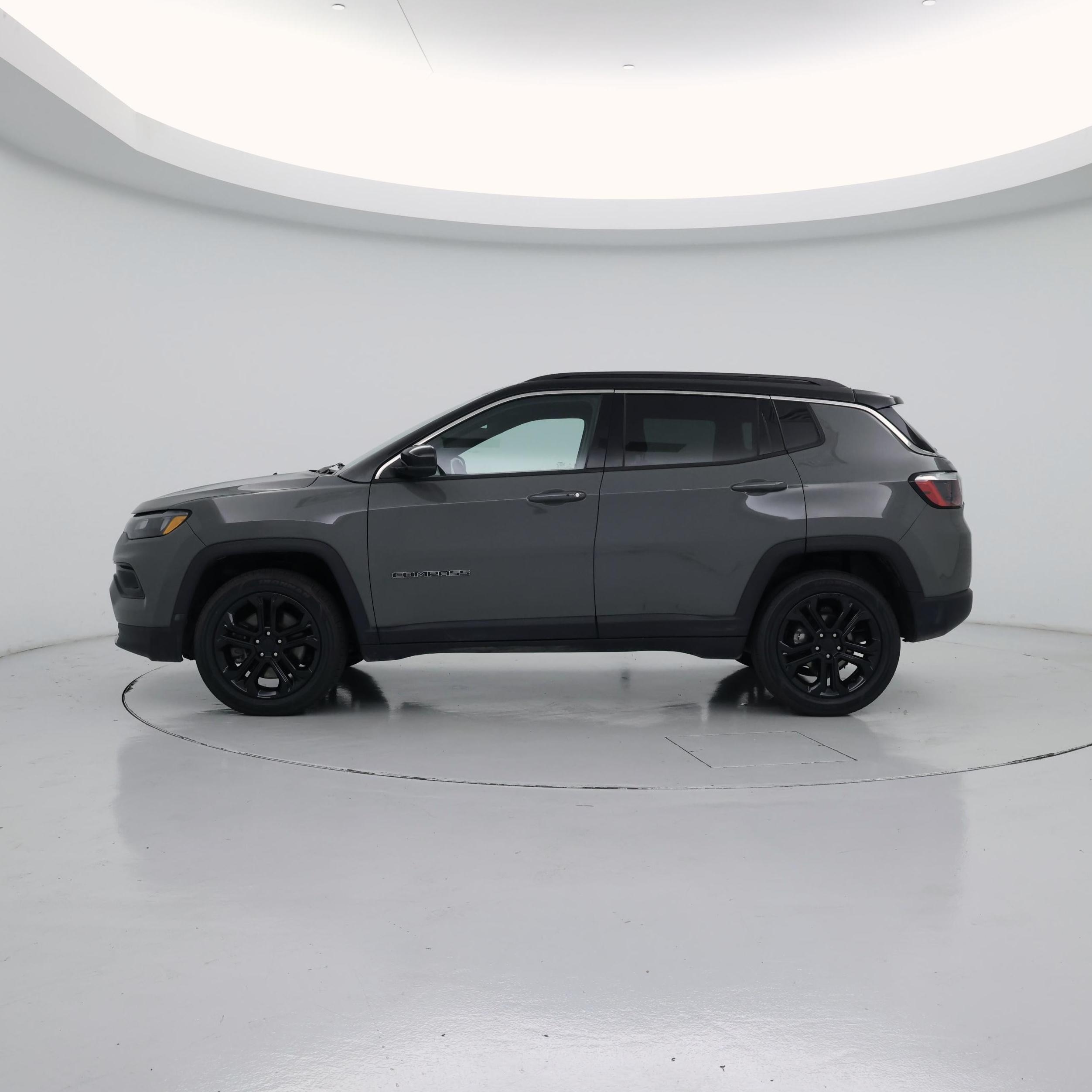 Thumbnail: 2023 Jeep Compass - 3